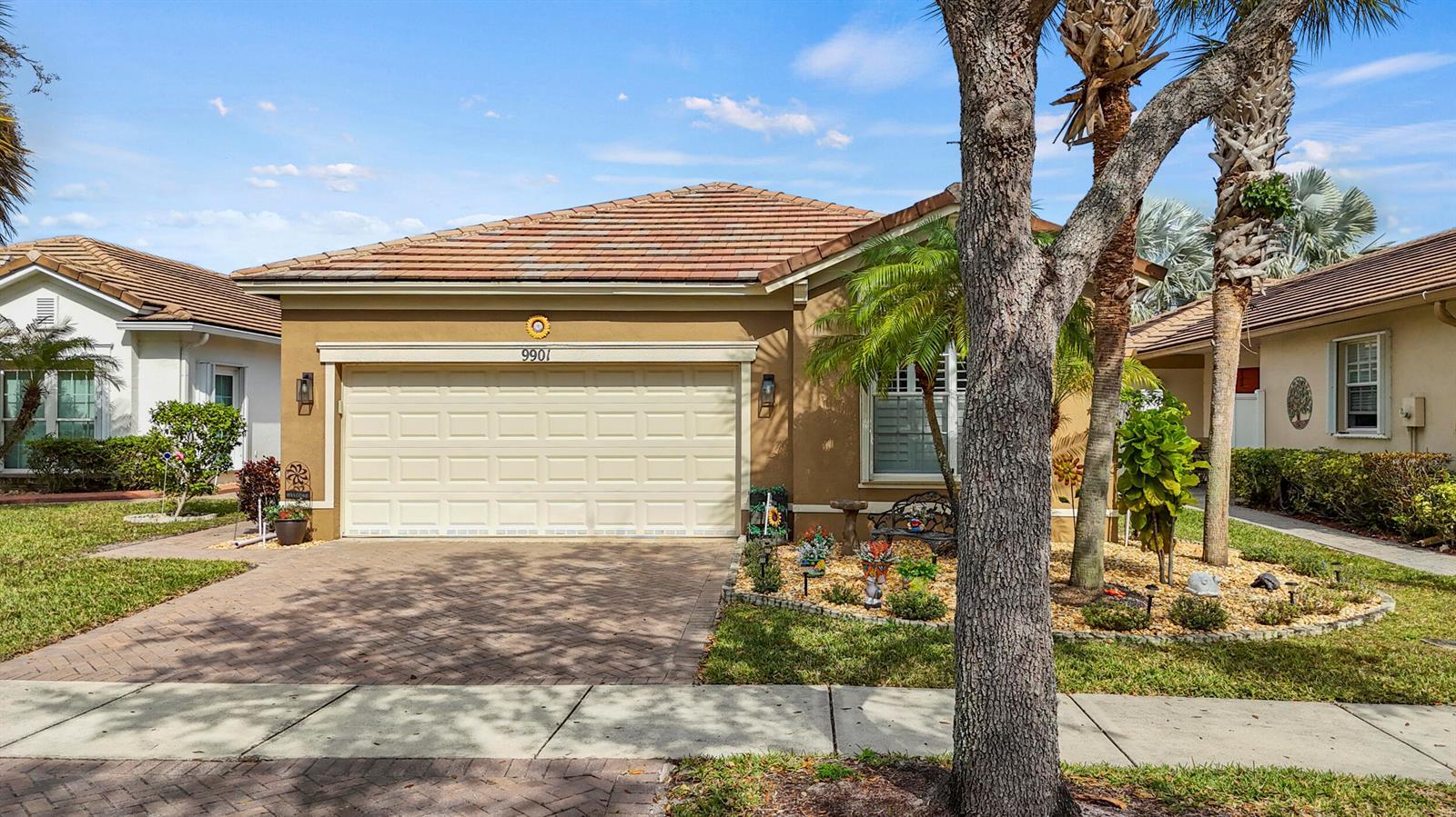 9901 SW Eastbrook Circle, Port St. Lucie FL 34987 photo 2