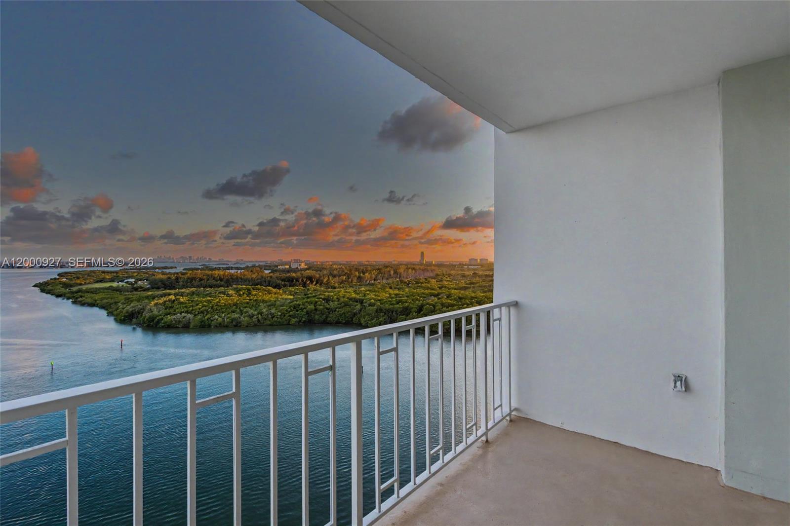 500 Bayview Dr # 1930, Sunny Isles Beach FL 33160 photo 2