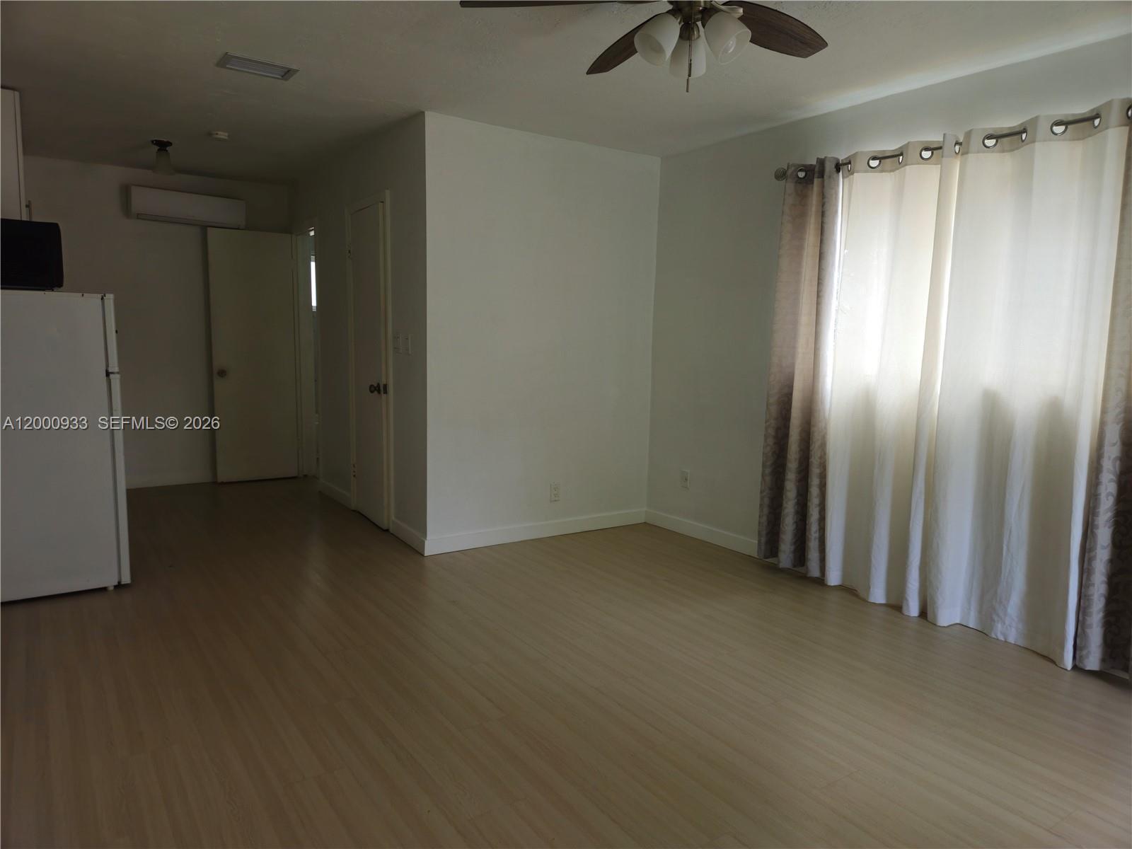 514 SW 2nd Ave # B, Hallandale Beach FL 33009 photo 2