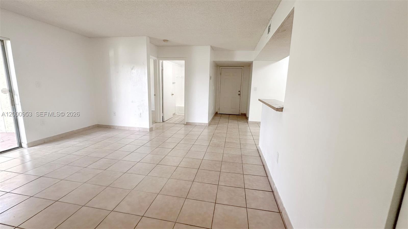 9491 S Palm Cir S # 103, Pembroke Pines FL 33025 photo 5
