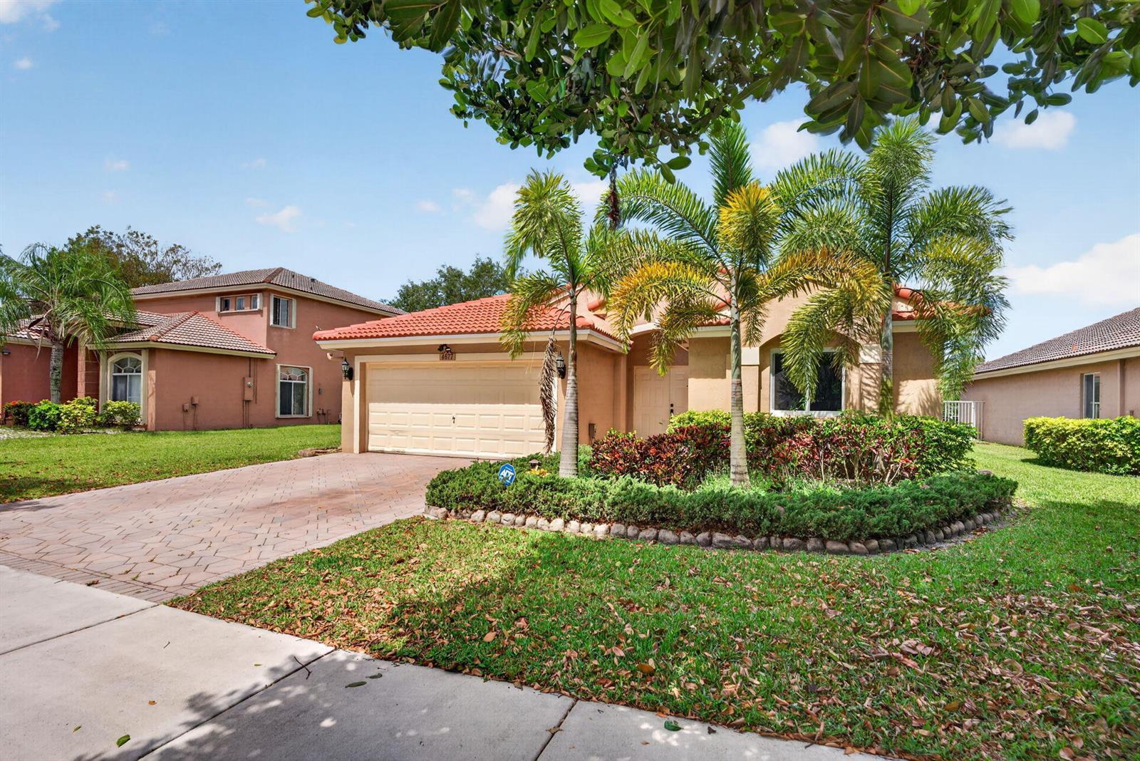 4677 Saint Simon Drive, Coconut Creek FL 33073 photo 2