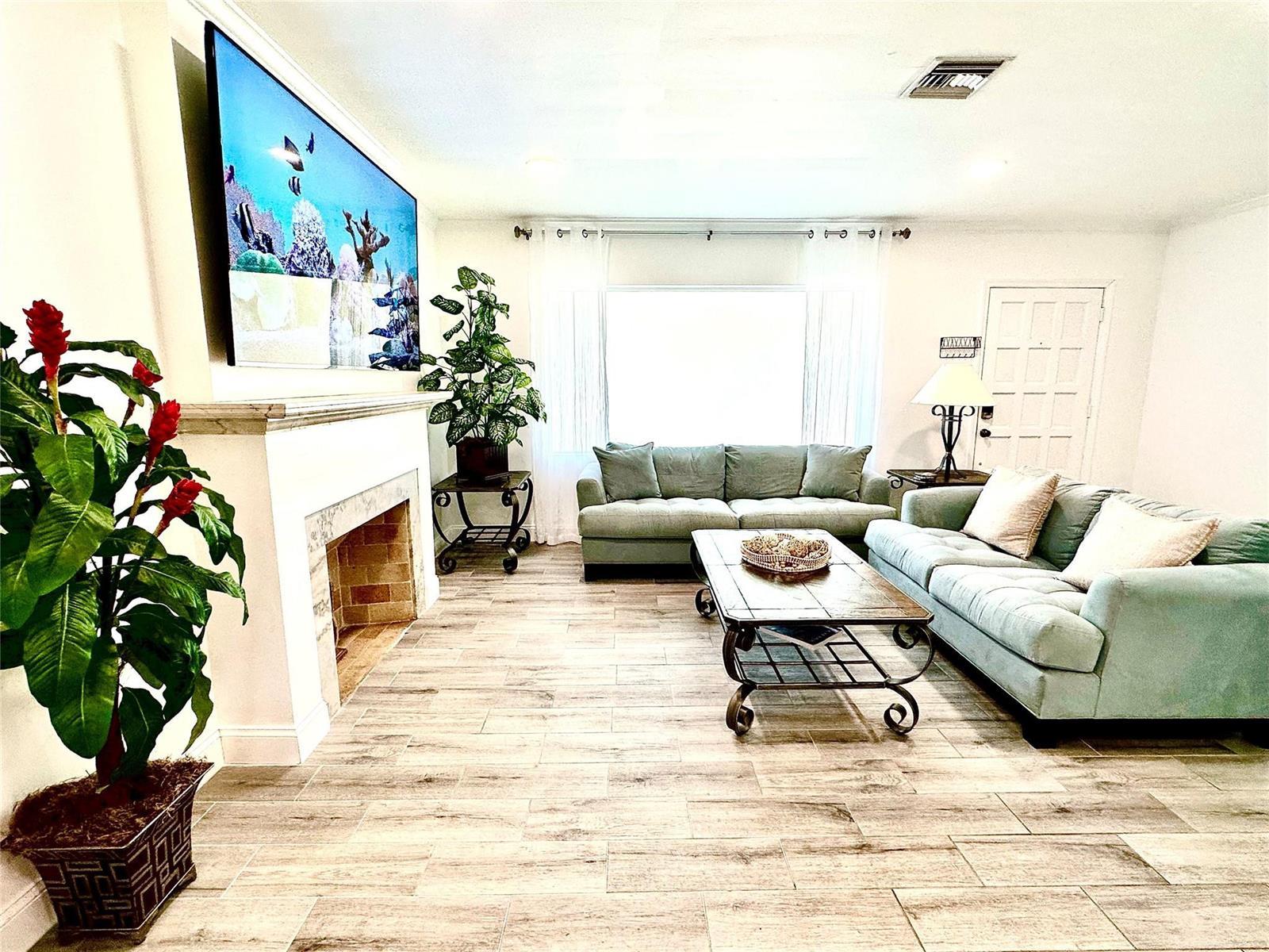 1742 NE 7th Street, Fort Lauderdale FL 33304 photo 3