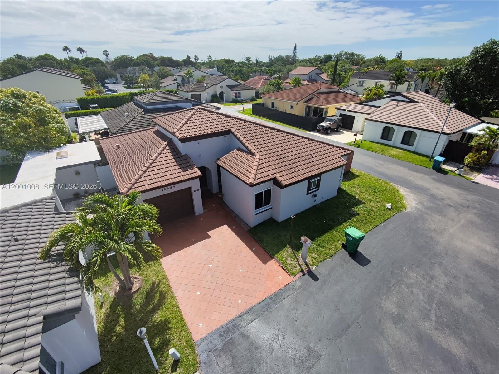 10959 SW 72nd Ter, Miami FL 33173