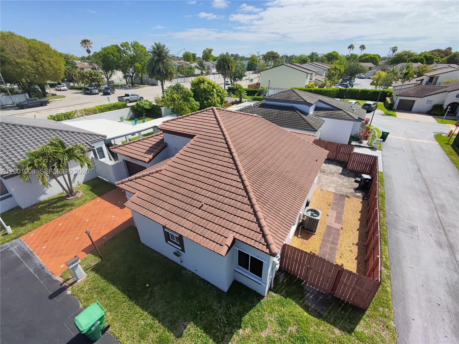 10959 SW 72nd Ter, Miami FL 33173 photo 4