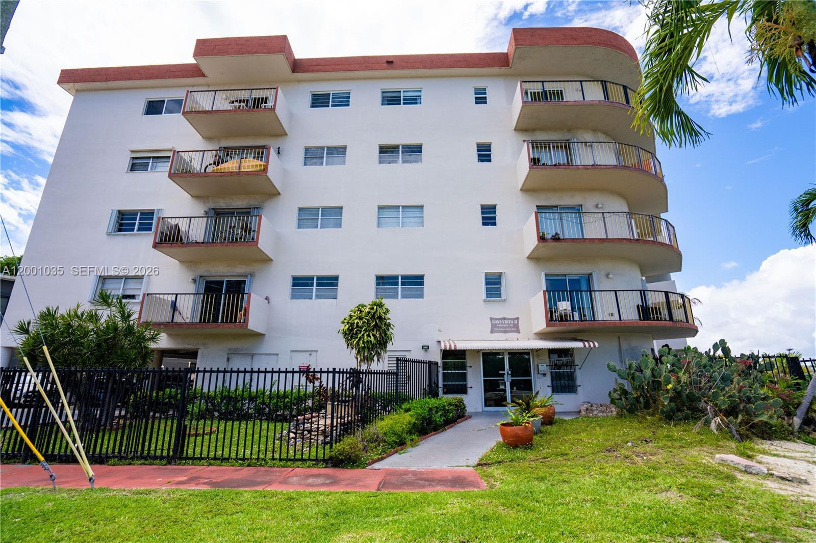 7150 Indian Creek Dr # 506, Miami Beach FL 33141
