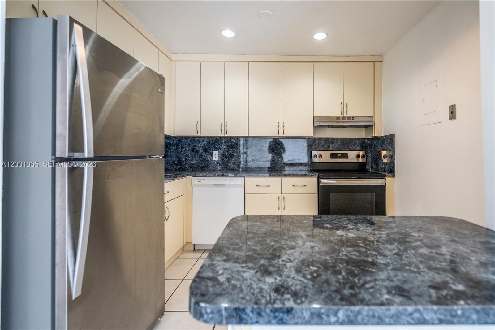 7150 Indian Creek Dr # 506, Miami Beach FL 33141 photo 4