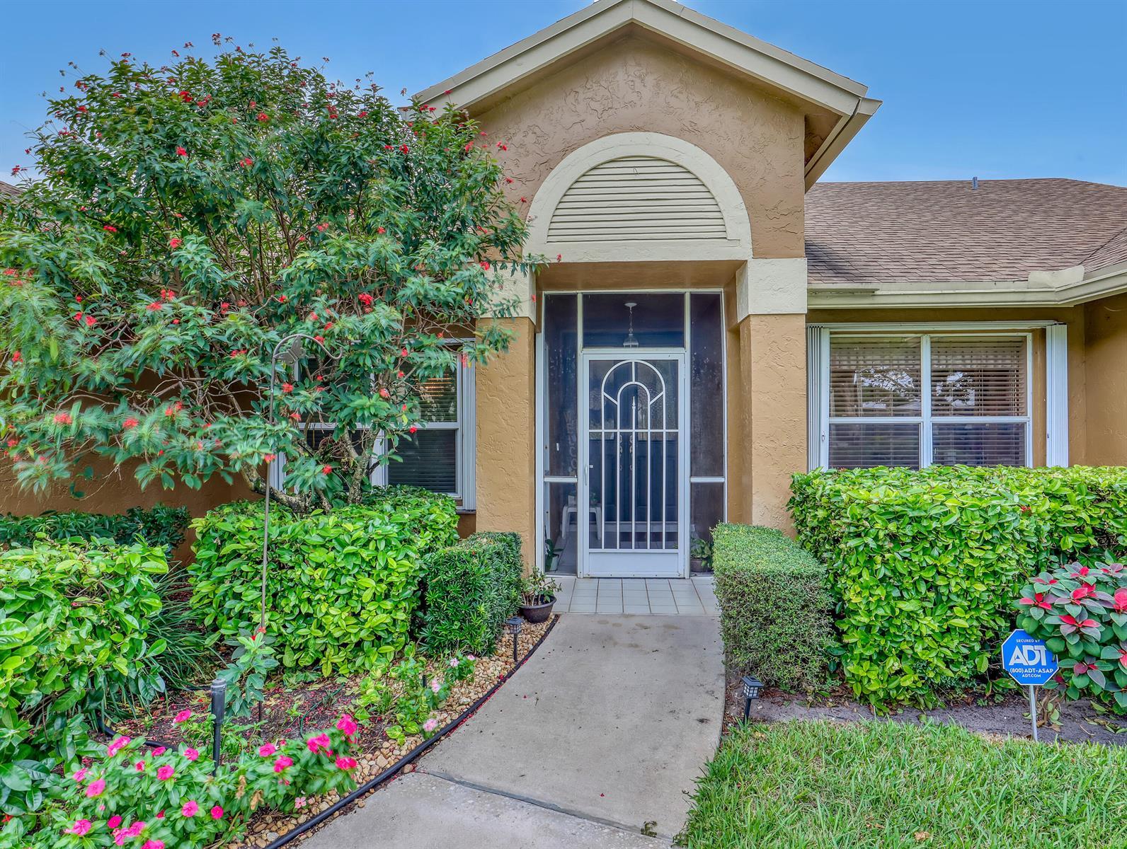 712 Golf Court, Delray Beach FL 33445 photo 4