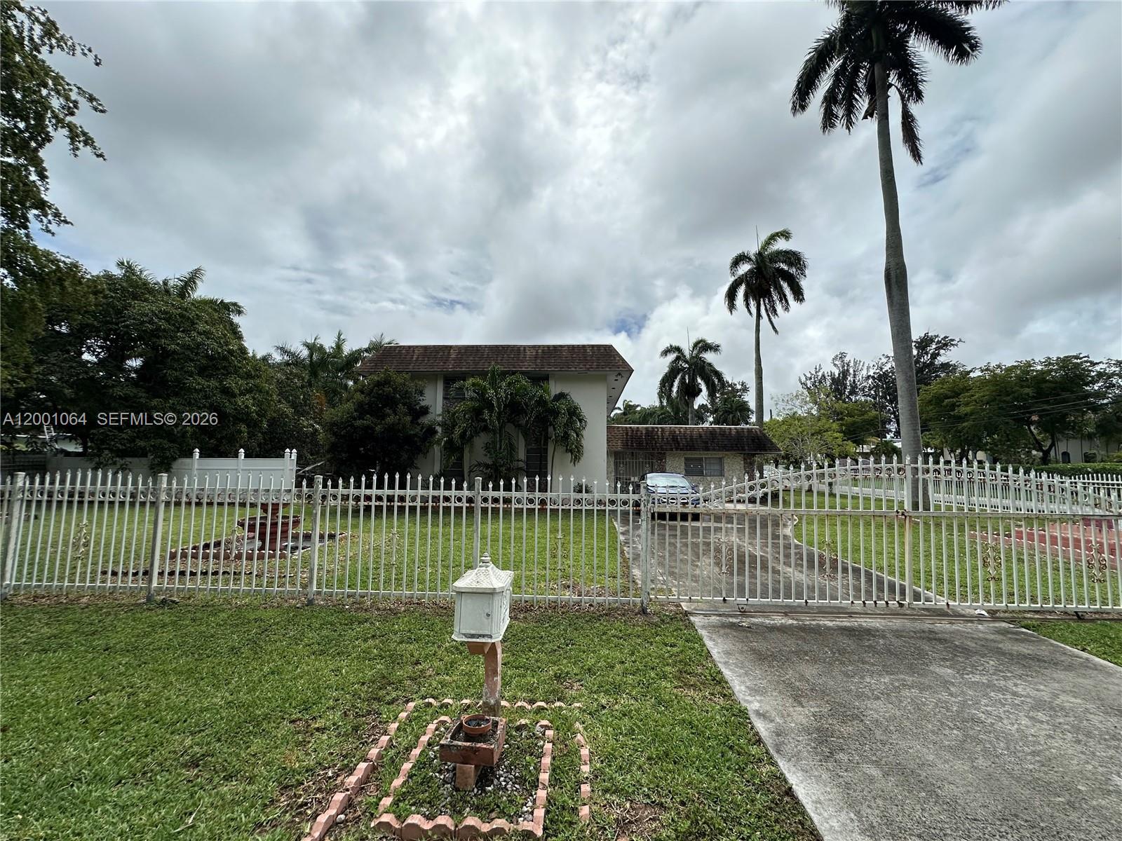 200 NE 158th St, Miami FL 33162 photo 3