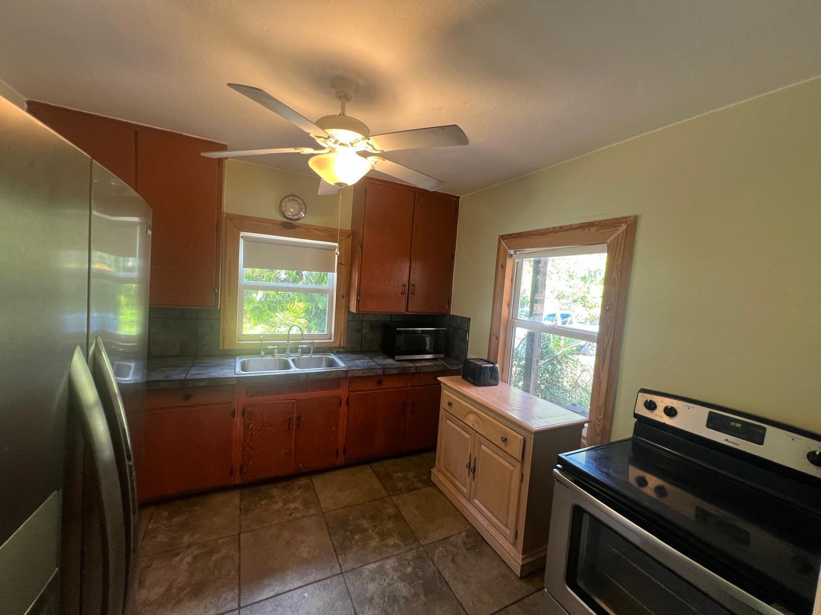 1283 NE 115th Street, Miami FL 33161 photo 3