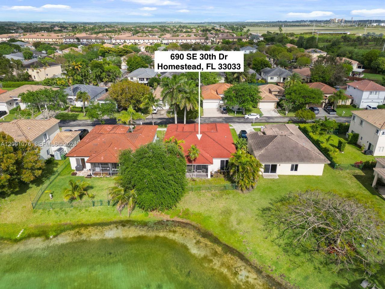 690 SE 30th Dr, Homestead FL 33033 photo 4