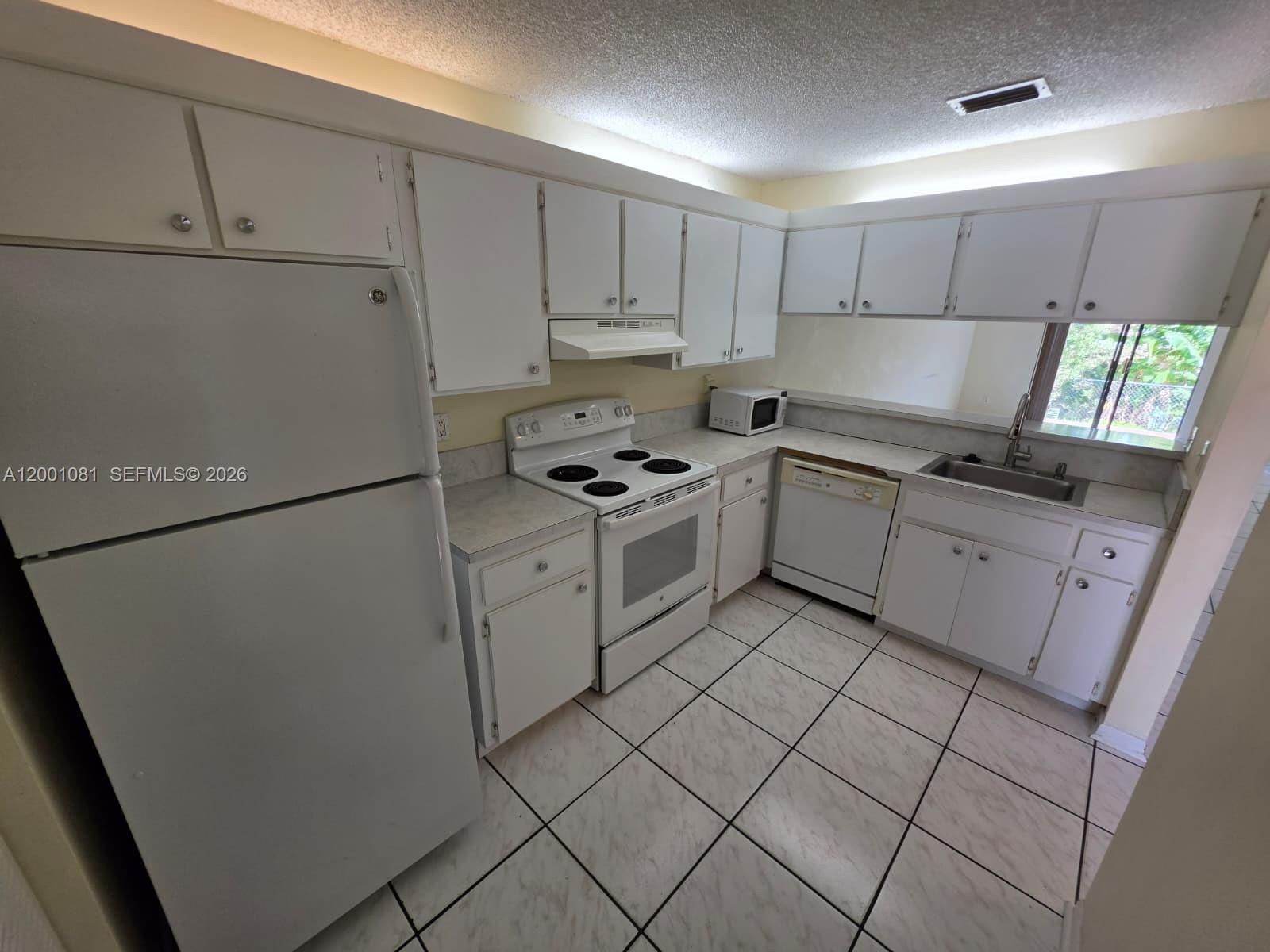 7959 NW 41st Ct # 7959, Sunrise FL 33351 photo 4