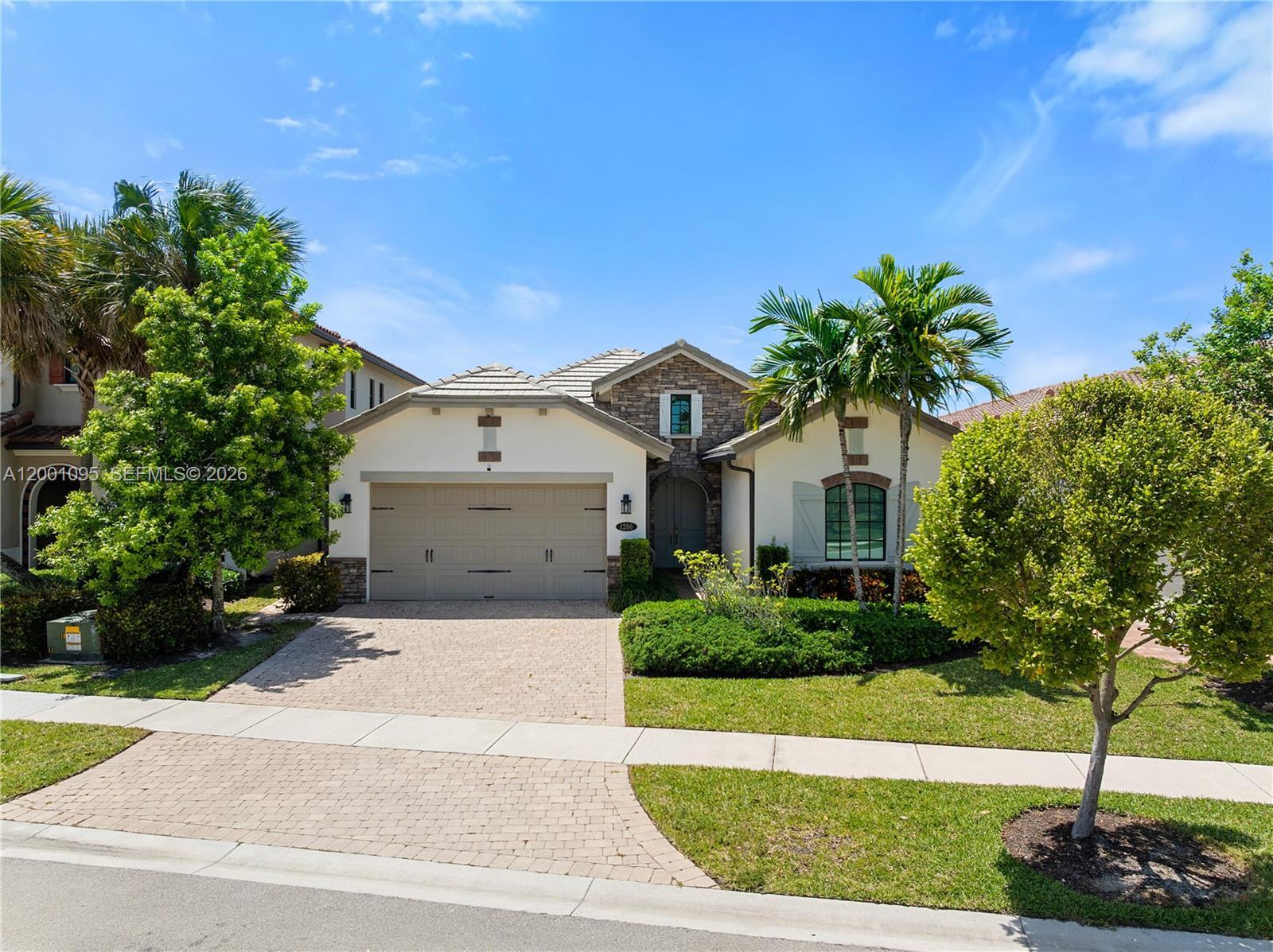 1286 SW 113th Way, Pembroke Pines FL 33025 photo 5