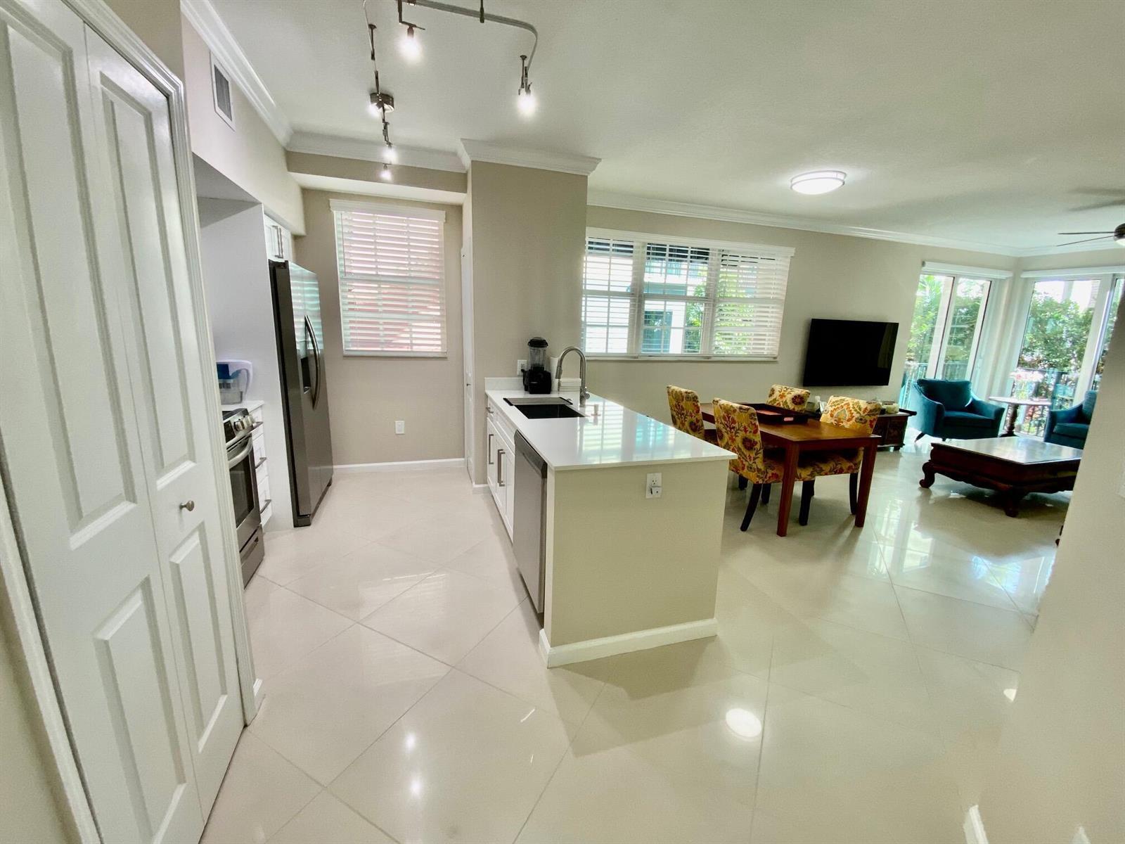 225 NE 1st Street # 202, Delray Beach FL 33444