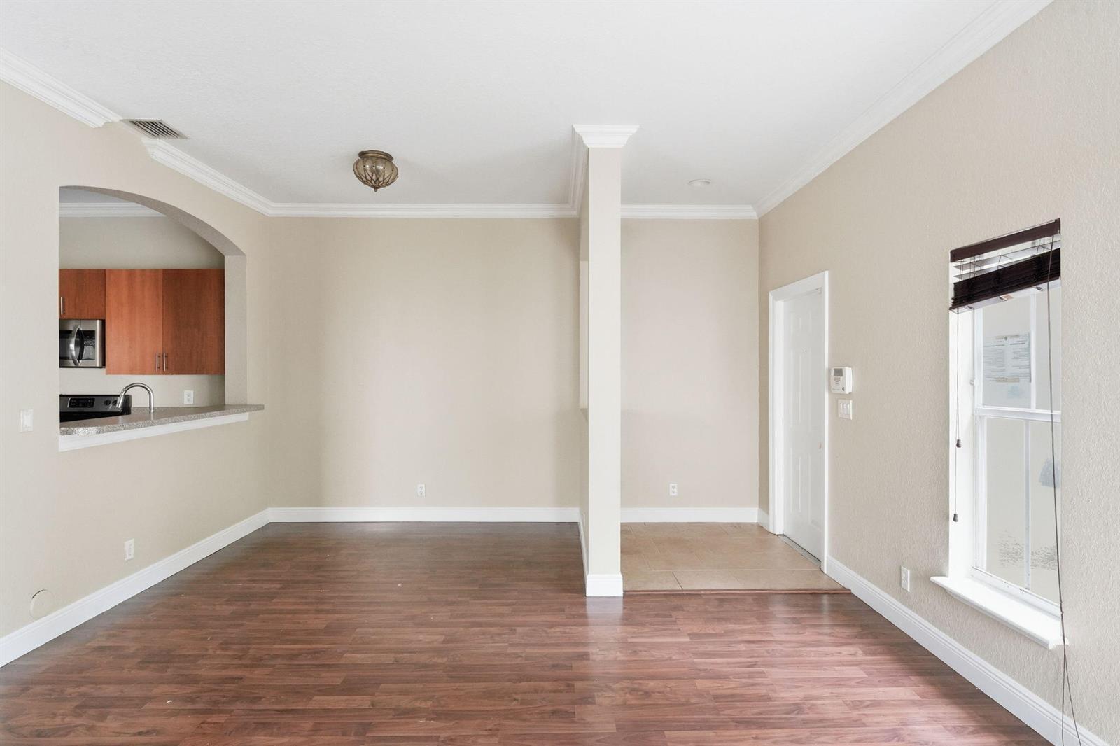 2465 SW 99th Way, Miramar FL 33025 photo 2