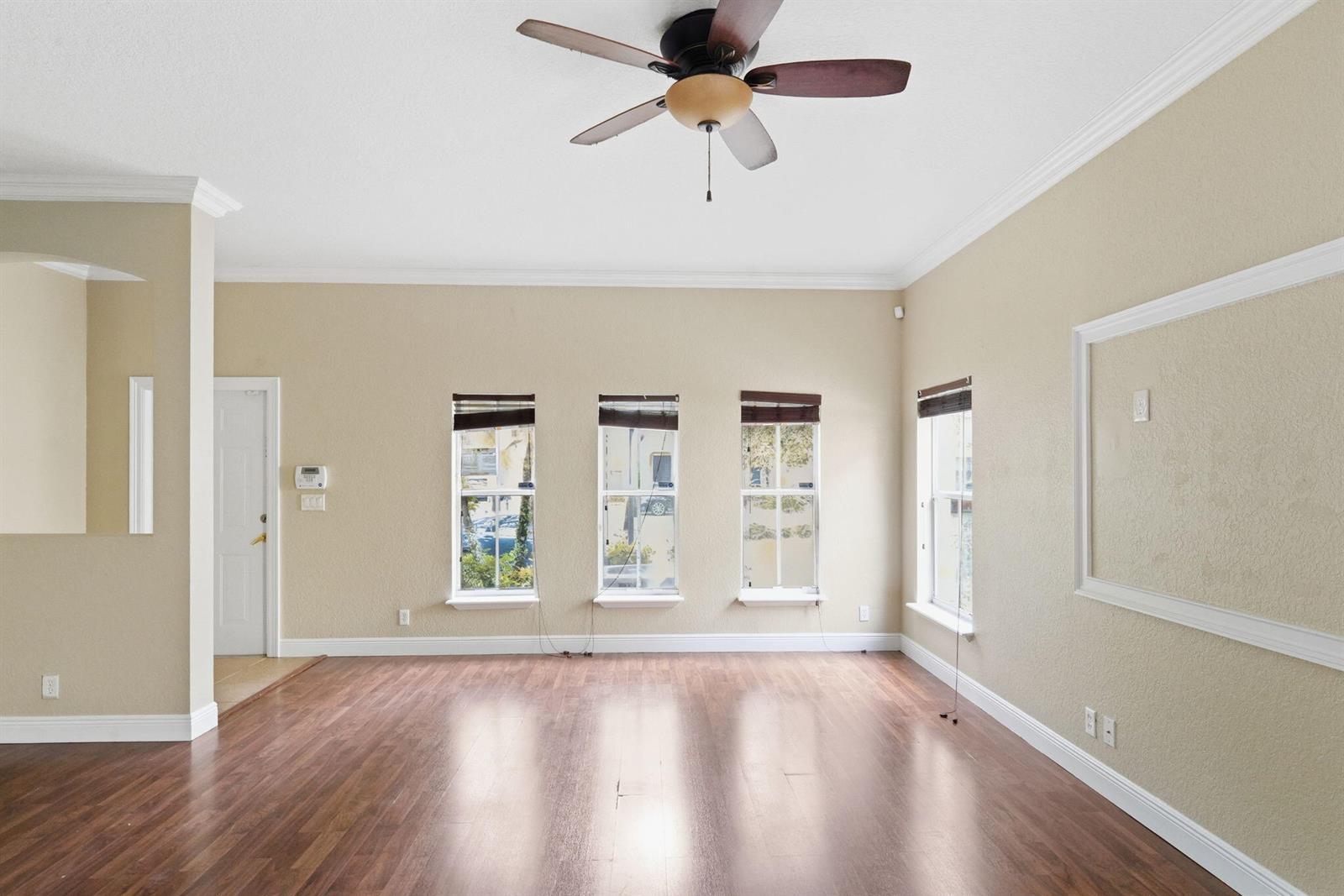 2465 SW 99th Way, Miramar FL 33025 photo 3