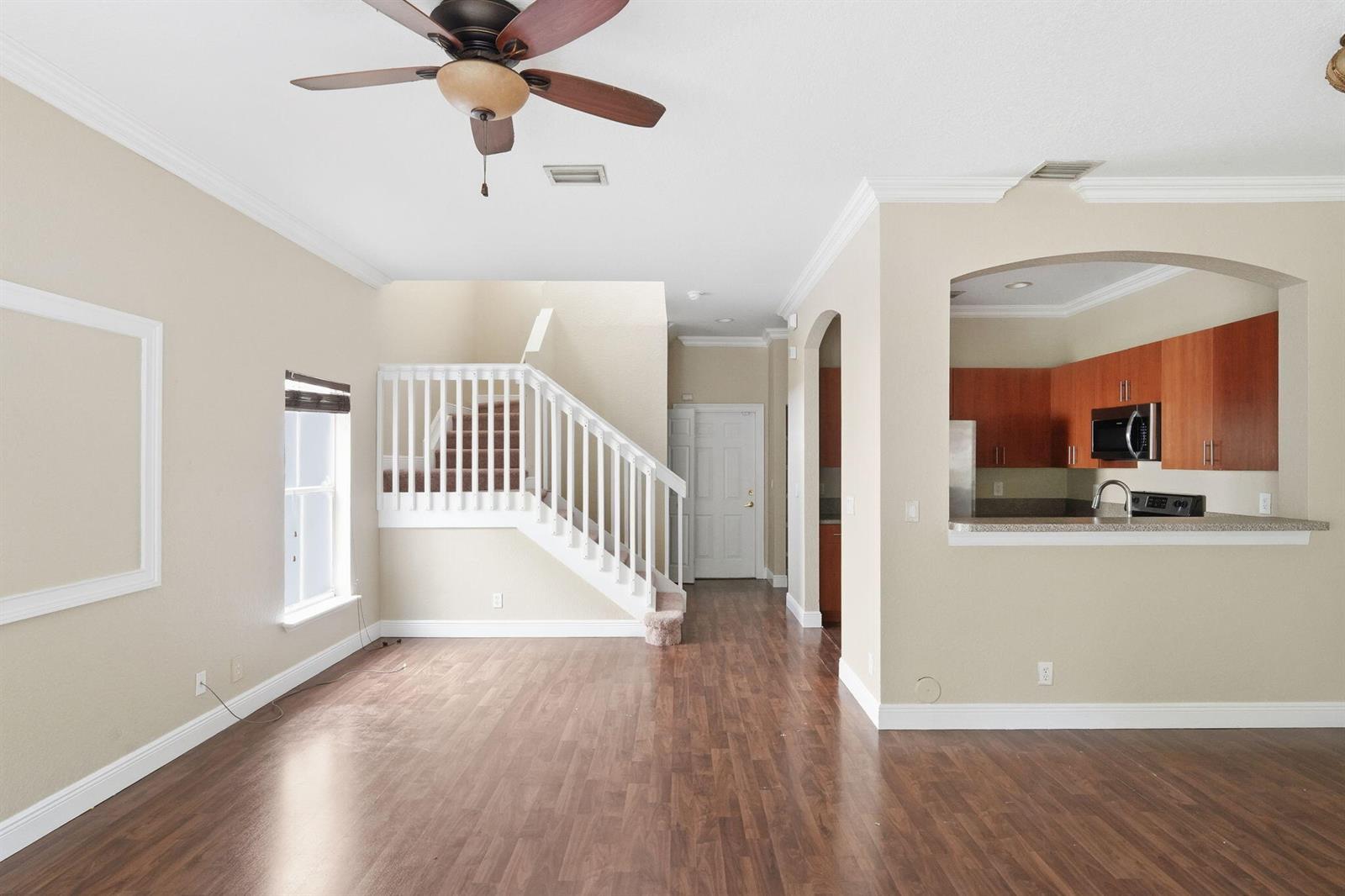 2465 SW 99th Way, Miramar FL 33025 photo 4