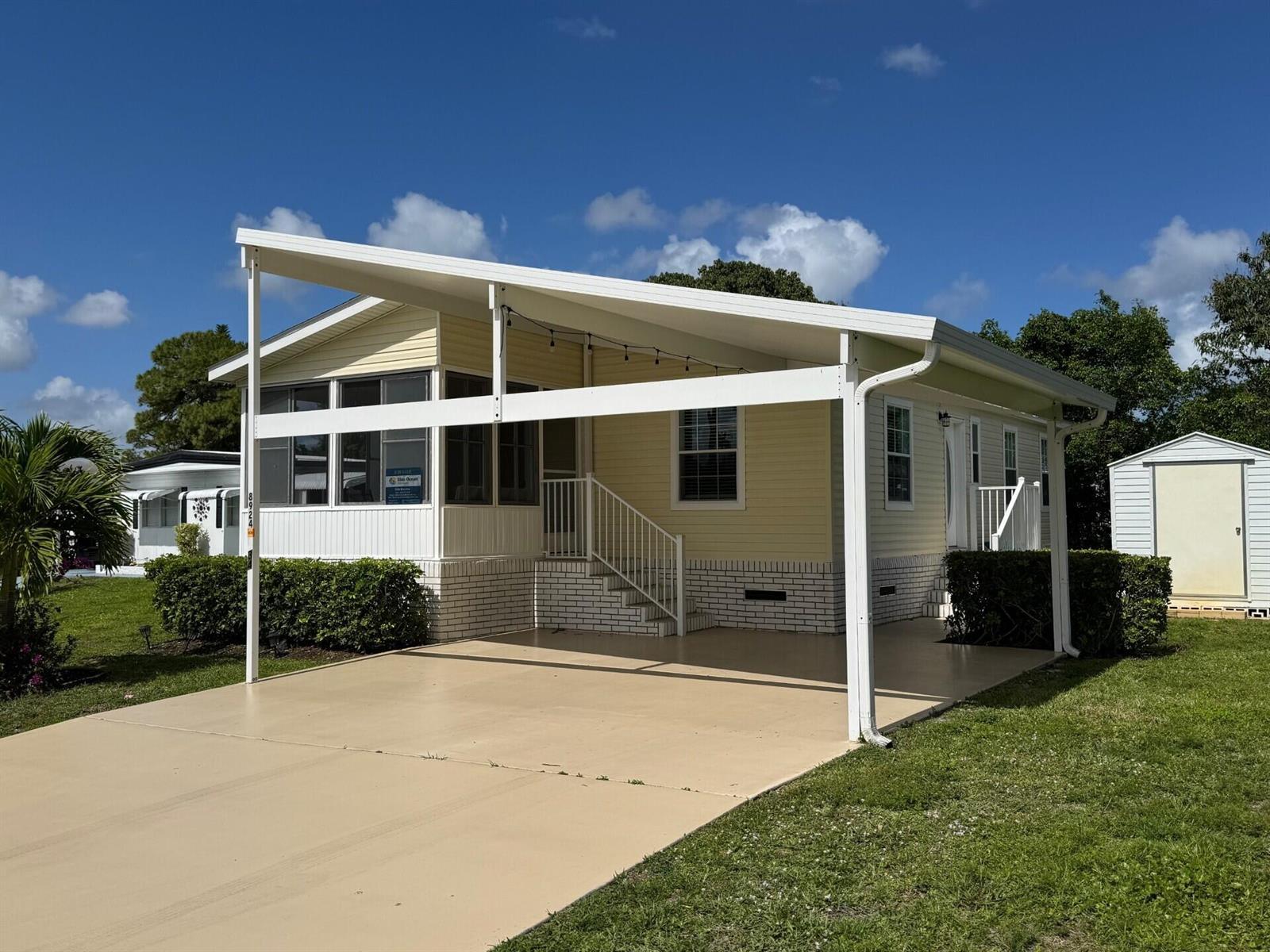 8924 Princess Donna Court E, Boynton Beach FL 33436 photo 5