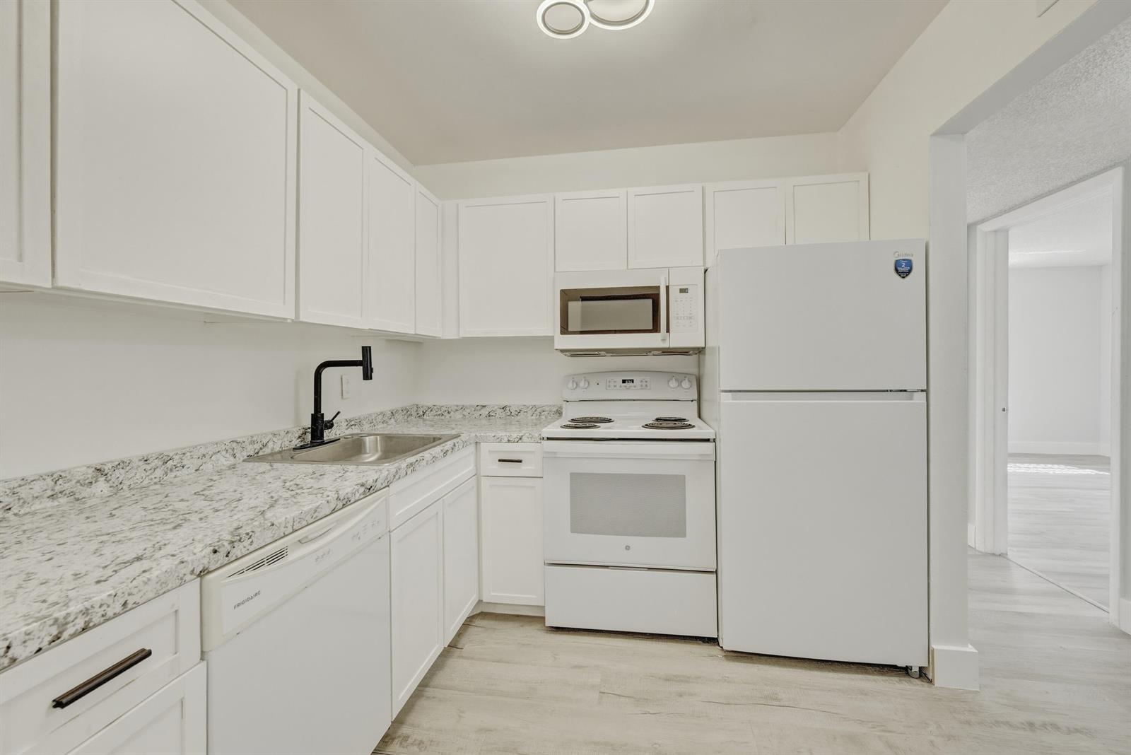13730 SW 90th Avenue # 15, Miami FL 33176 photo 2