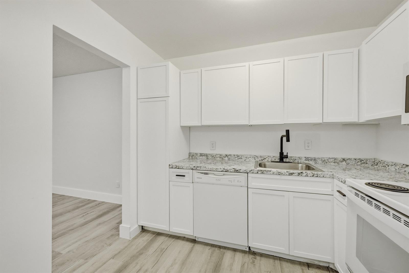 13730 SW 90th Avenue # 15, Miami FL 33176 photo 3