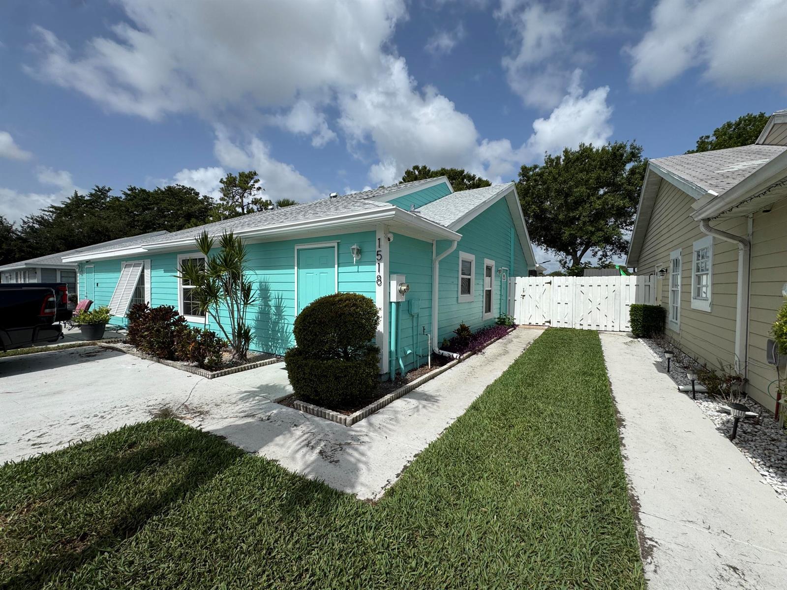 1518 Royal Forest Court, Palm Springs FL 33406 photo 3