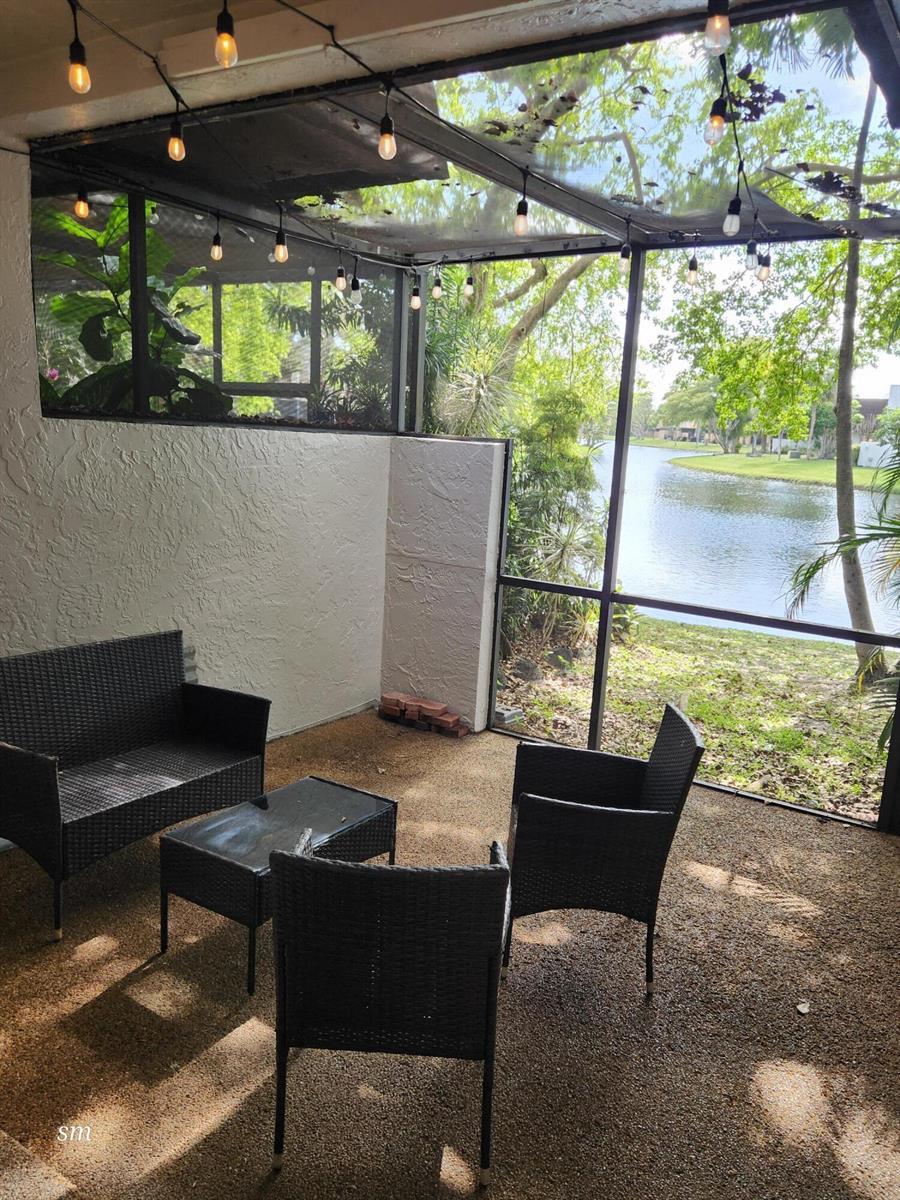 1504 NW 89th Terrace # 1504, Pembroke Pines FL 33024 photo 2