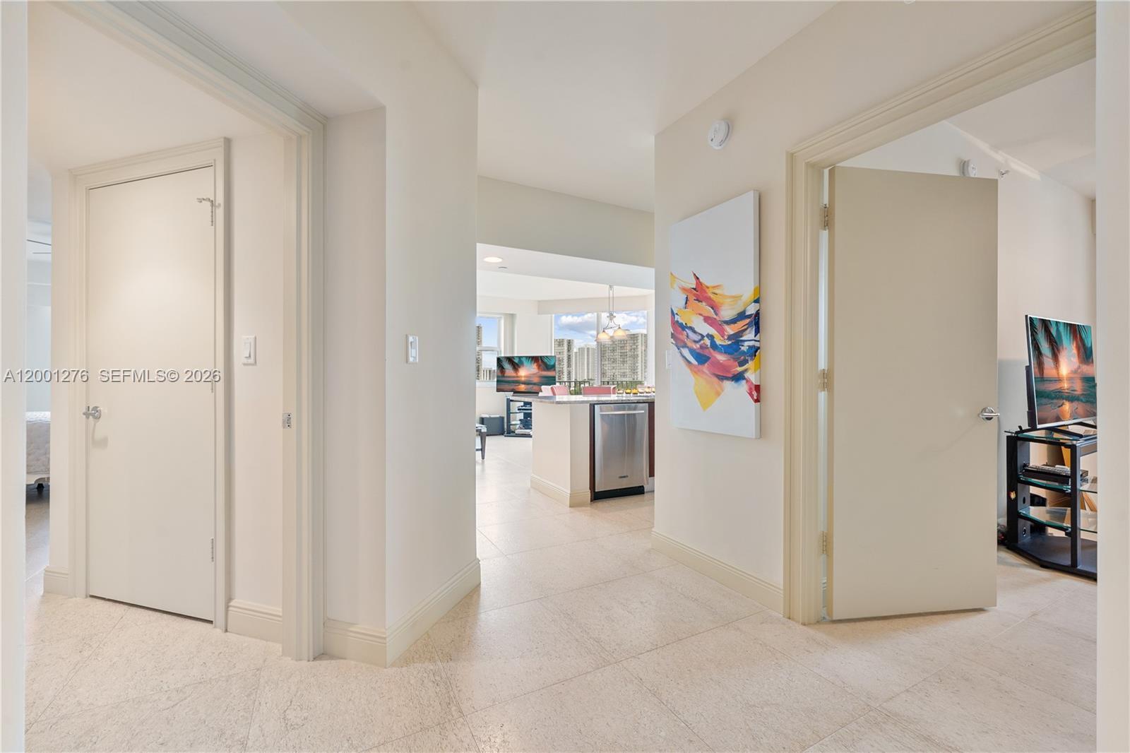 20000 E Country Club Dr # 610, Aventura FL 33180 photo 3