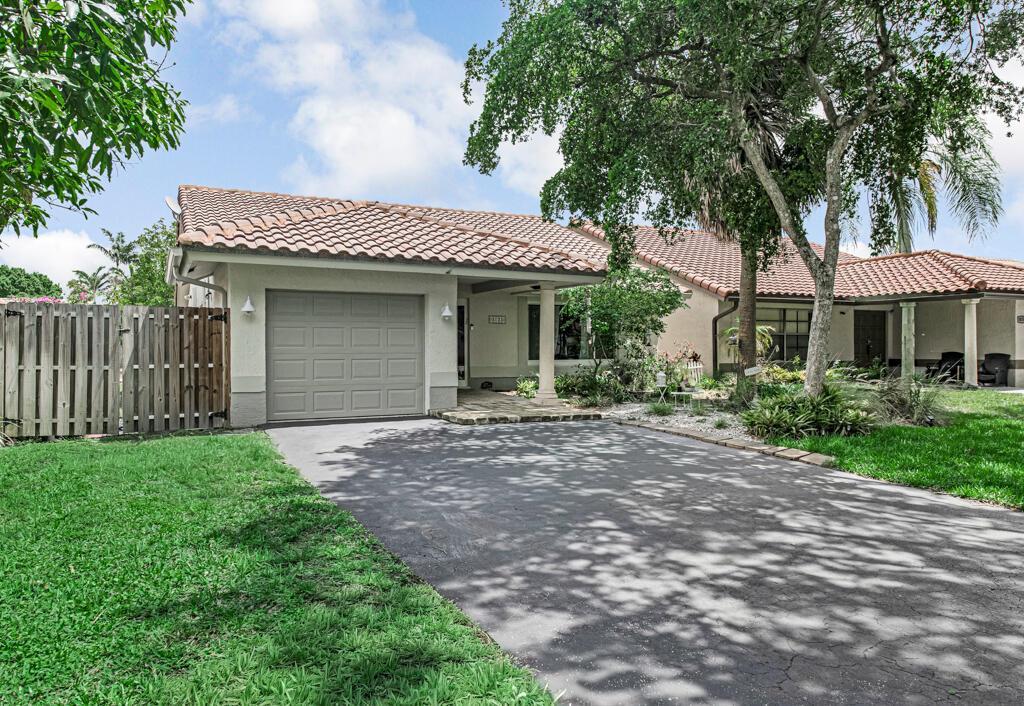 3033 NW 95th Avenue, Coral Springs FL 33065 photo 3