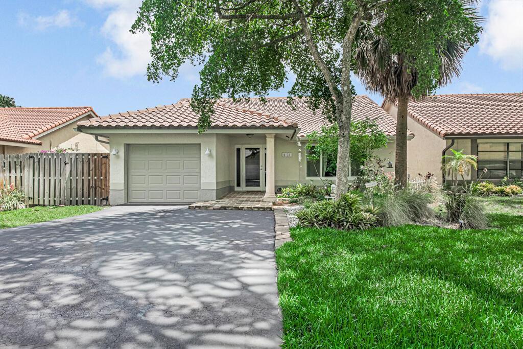 3033 NW 95th Avenue, Coral Springs FL 33065