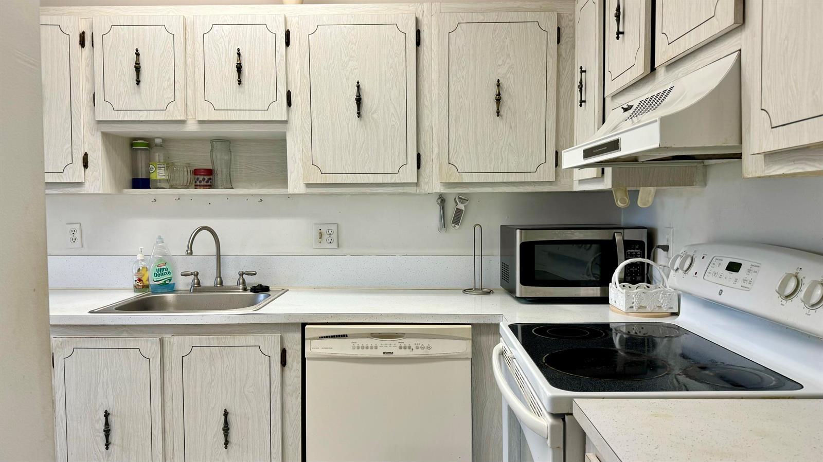 1551 NW 20th Avenue # 102, Delray Beach FL 33445 photo 4