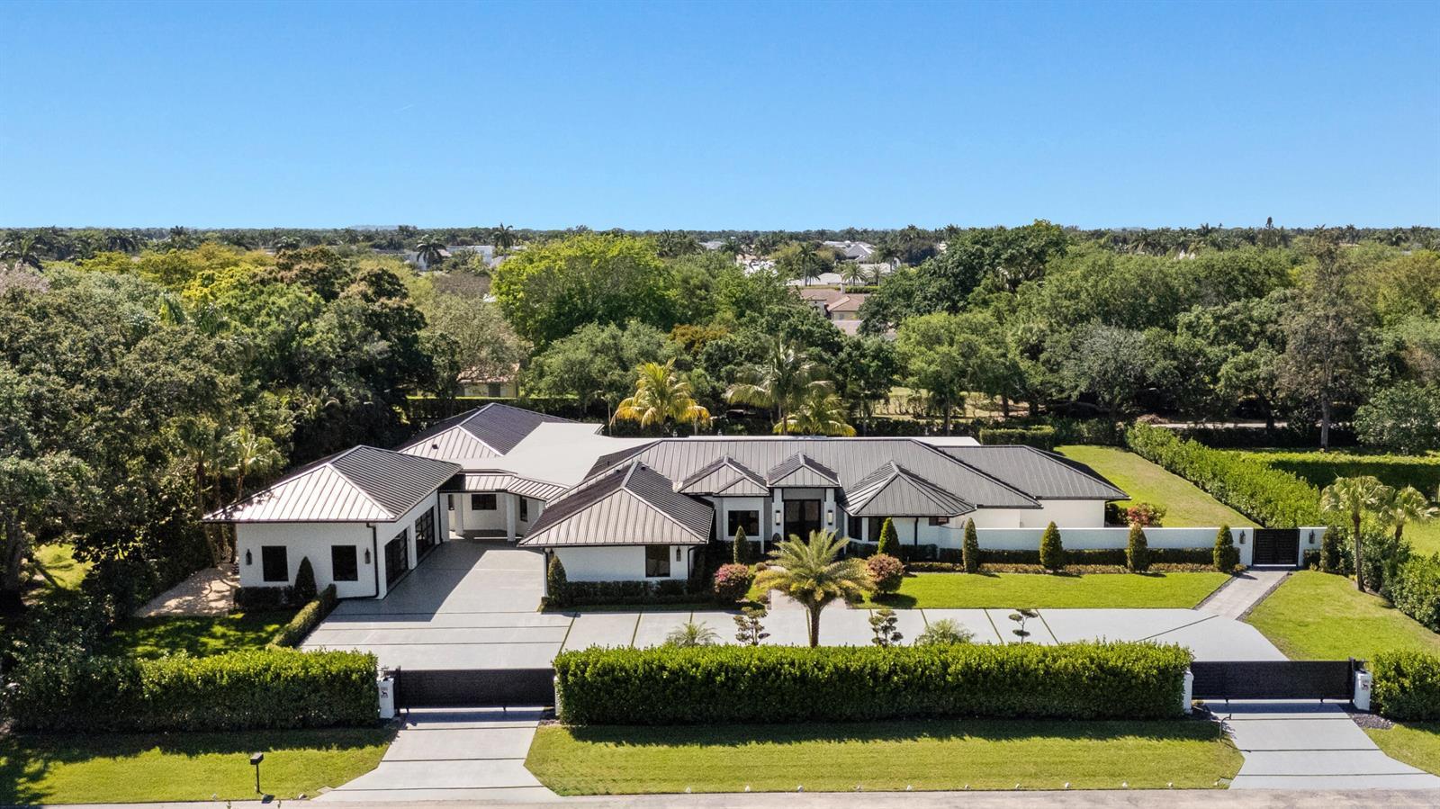 17872 W Fieldbrook Circle W, Boca Raton FL 33496