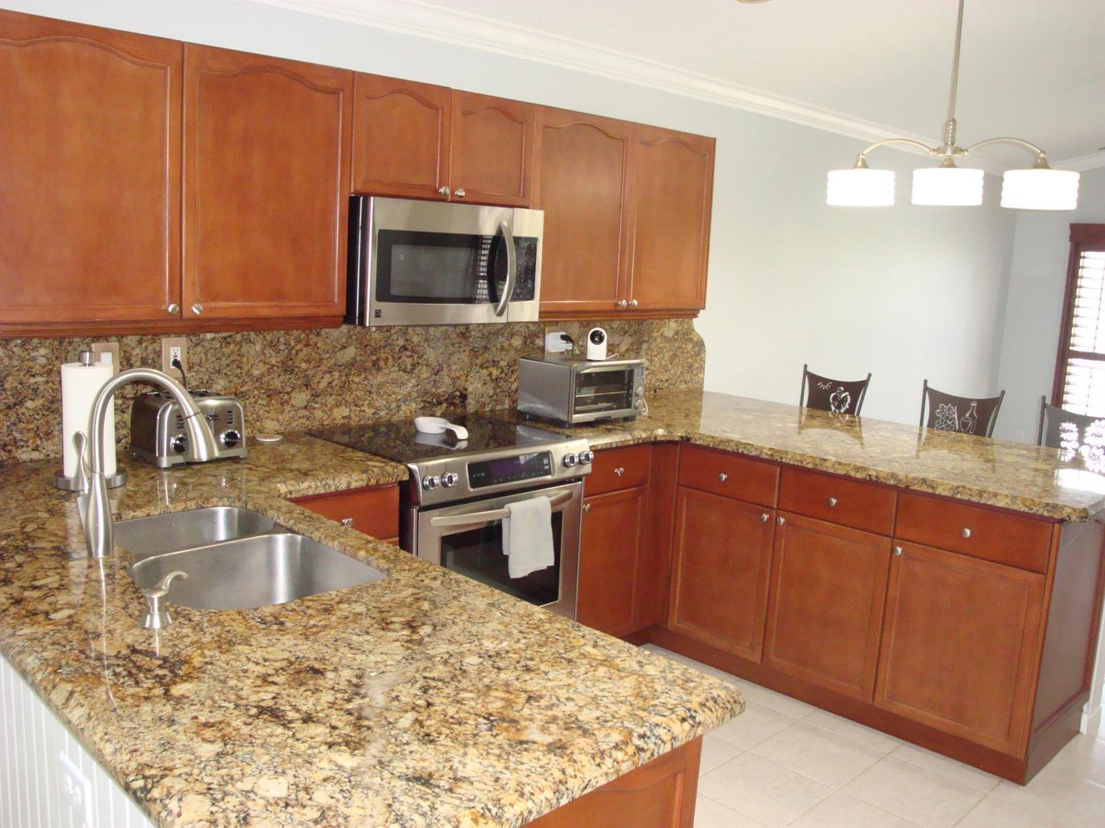 6304 Barton Creek Circle, Lake Worth FL 33463 photo 2