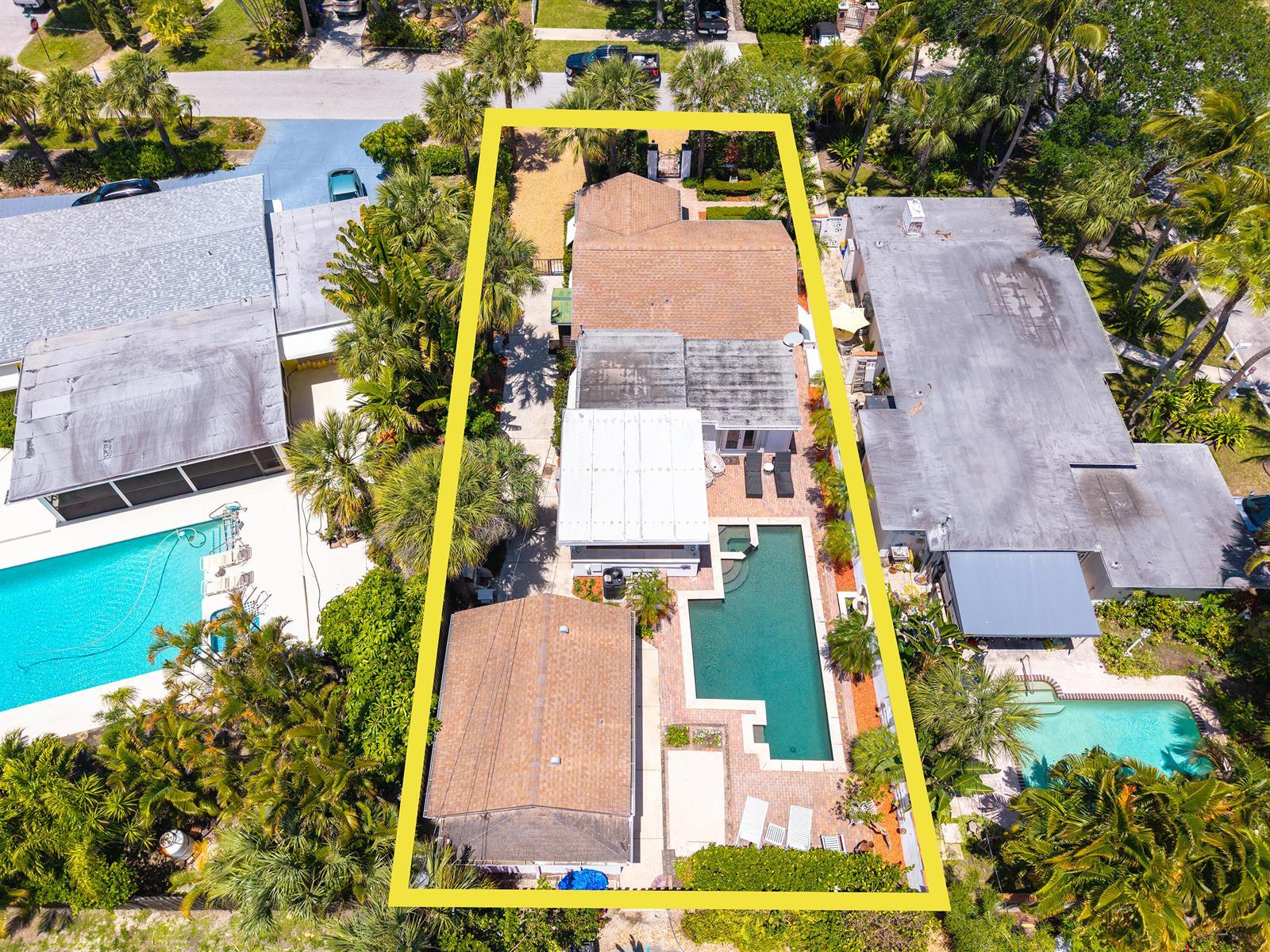 205 N 18th Ave Avenue N, FL 33460