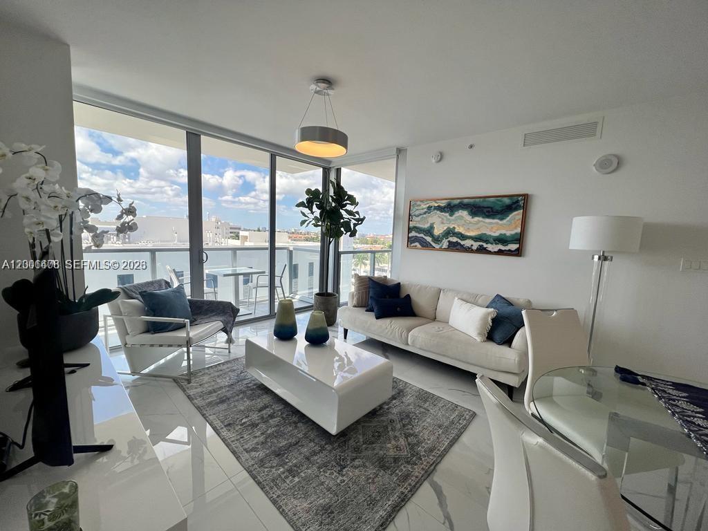 9521 E Bay Harbor Dr # 801, Bay Harbor Islands FL 33154