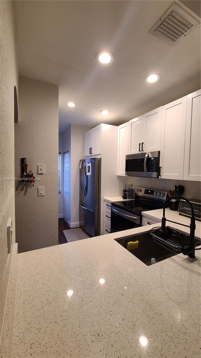5791 NW 116 AVE # 105, Doral FL 33178 photo 2