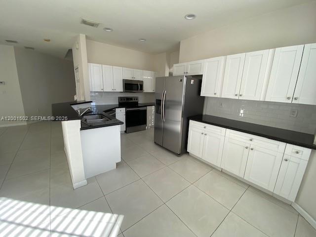 16568 SW 54th St, Miami FL 33185 photo 4
