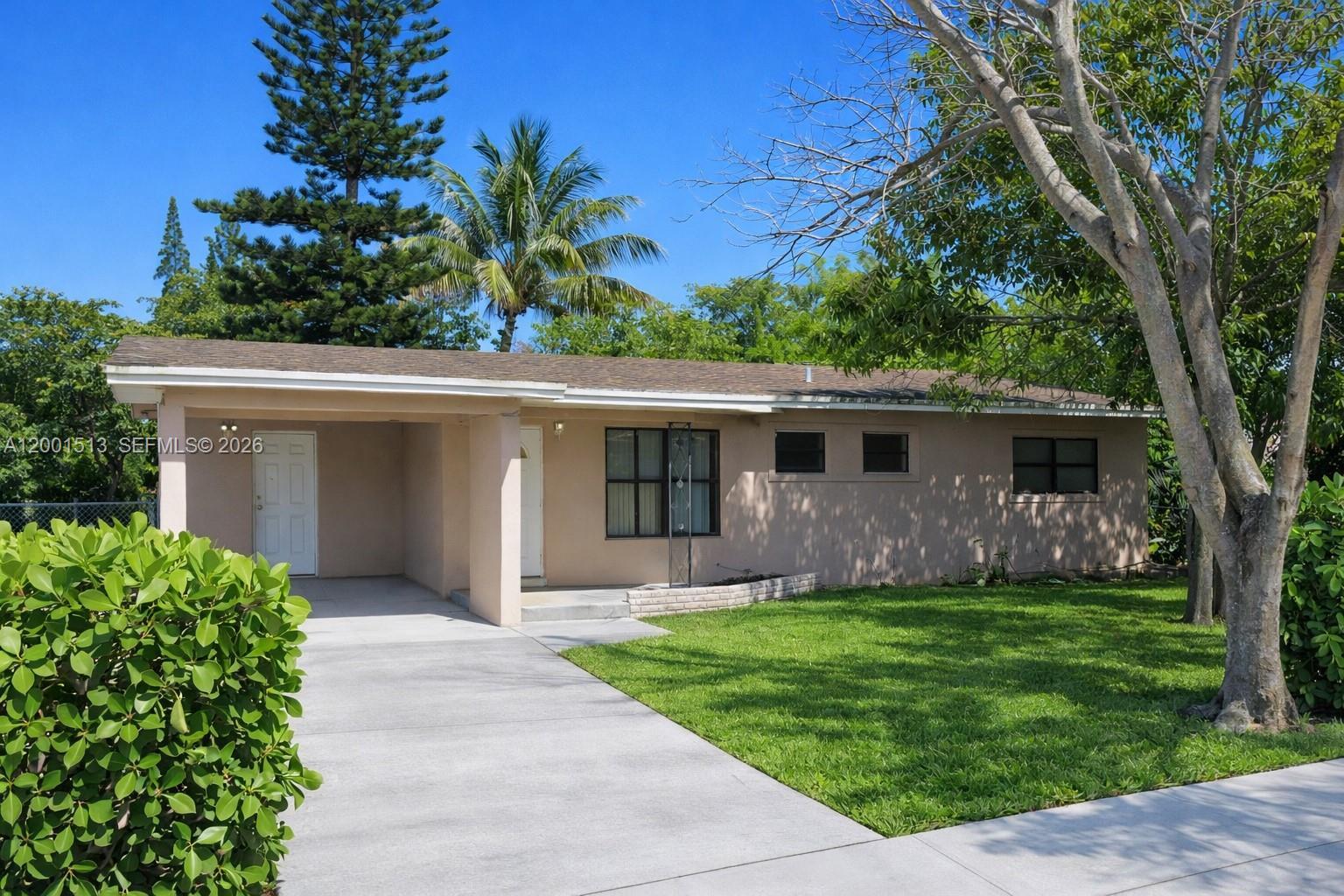 680 SW 31st Ave, Fort Lauderdale FL 33312