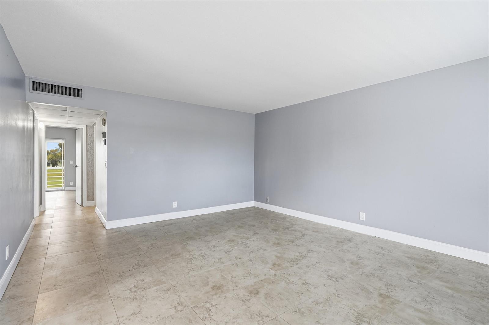 373 Tuscany G, Delray Beach FL 33446 photo 4