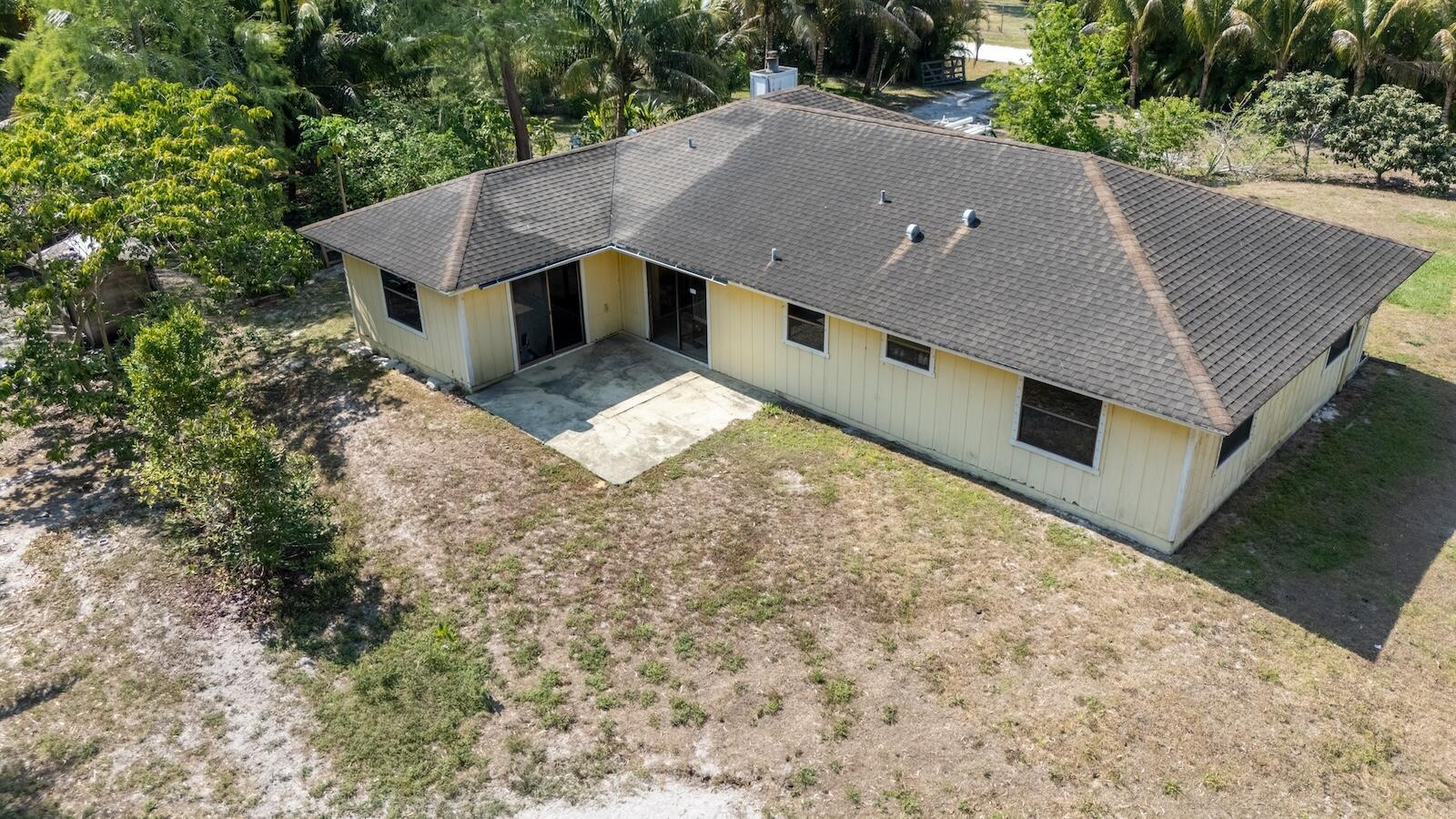 17254 32nd Lane N, FL 33470 photo 2