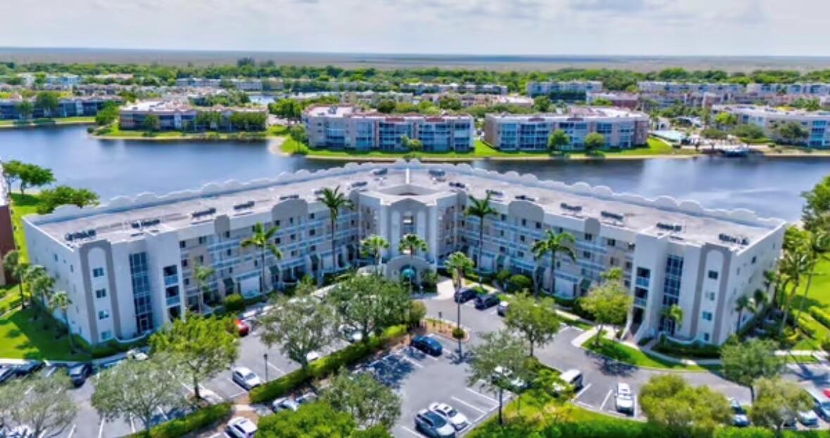 7727 Southampton Terrace Terrace # 404, Tamarac FL 33321 photo 2