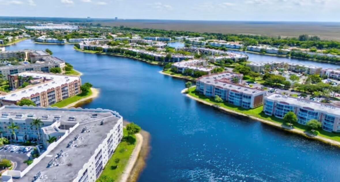 7727 Southampton Terrace Terrace # 404, Tamarac FL 33321 photo 5