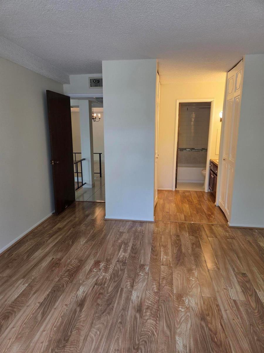 3750 Inverrary Drive # 2c, Lauderhill FL 33319
