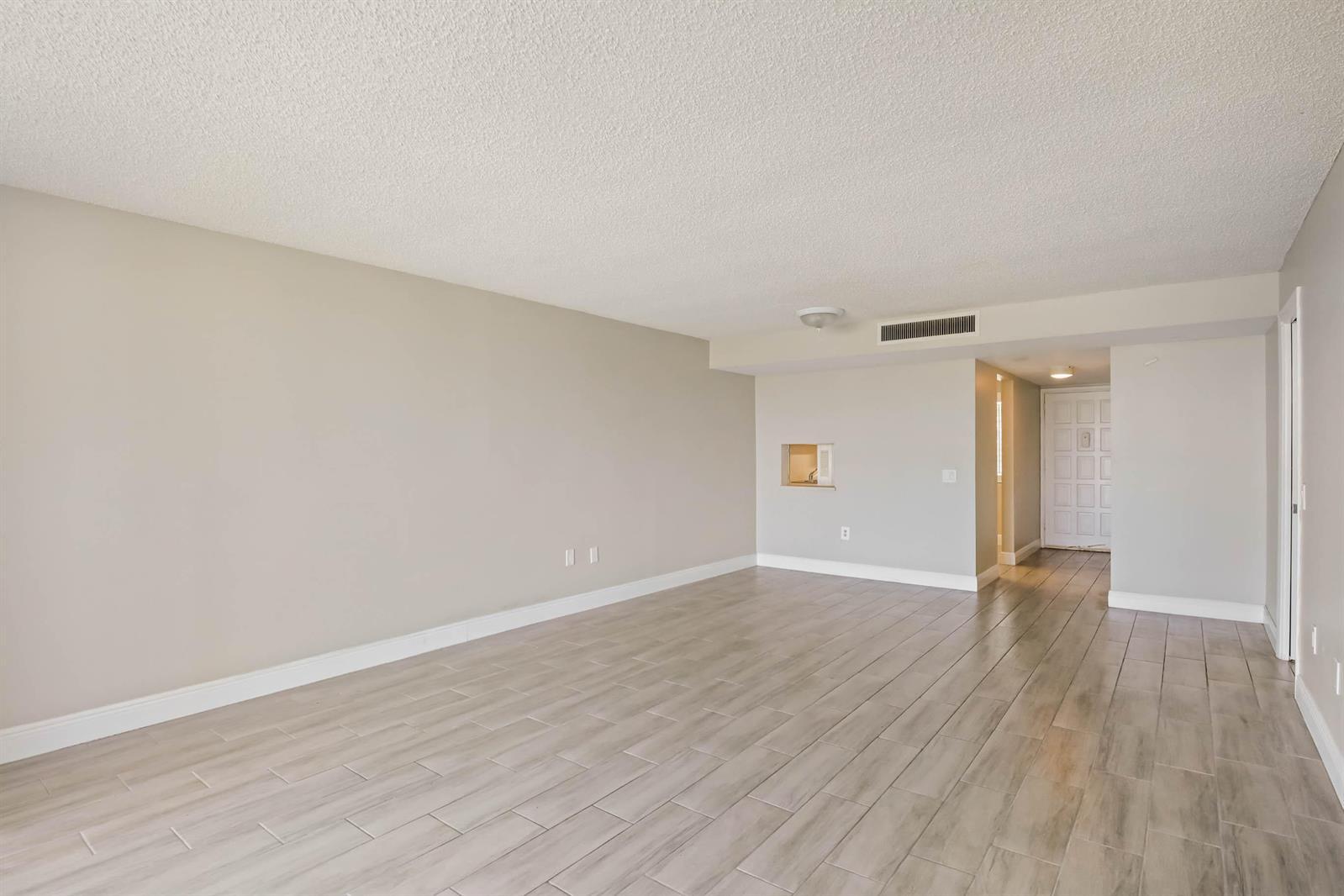 4254 Deste Court # 208, Lake Worth FL 33467 photo 3