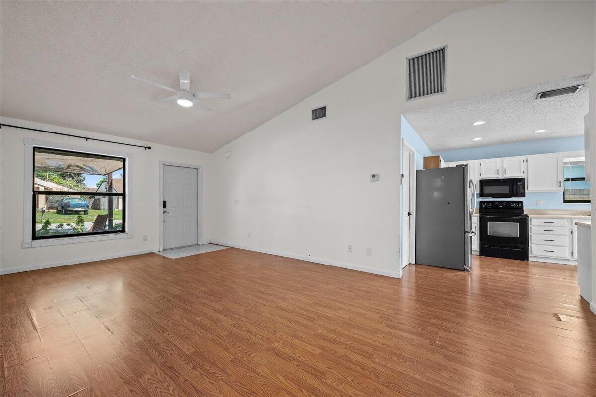 5962 SE Wilsie Drive, Stuart FL 34997 photo 3