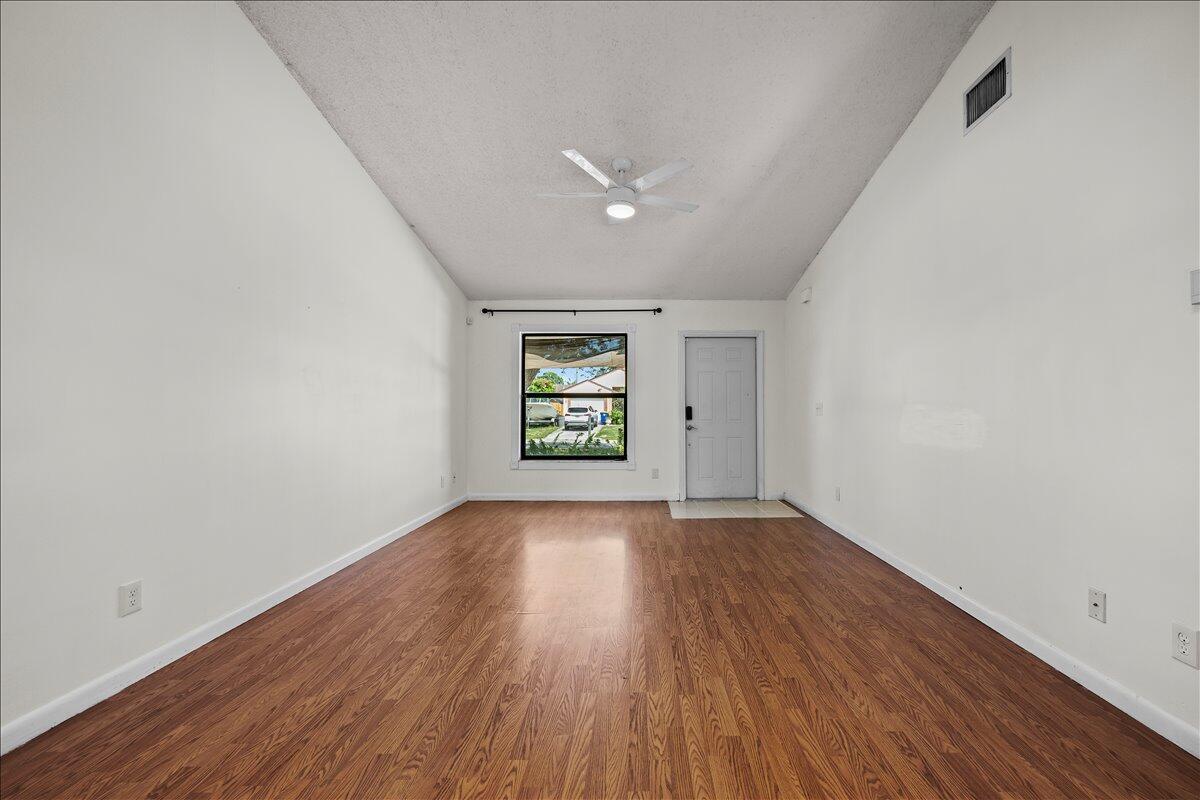 5962 SE Wilsie Drive, Stuart FL 34997 photo 4