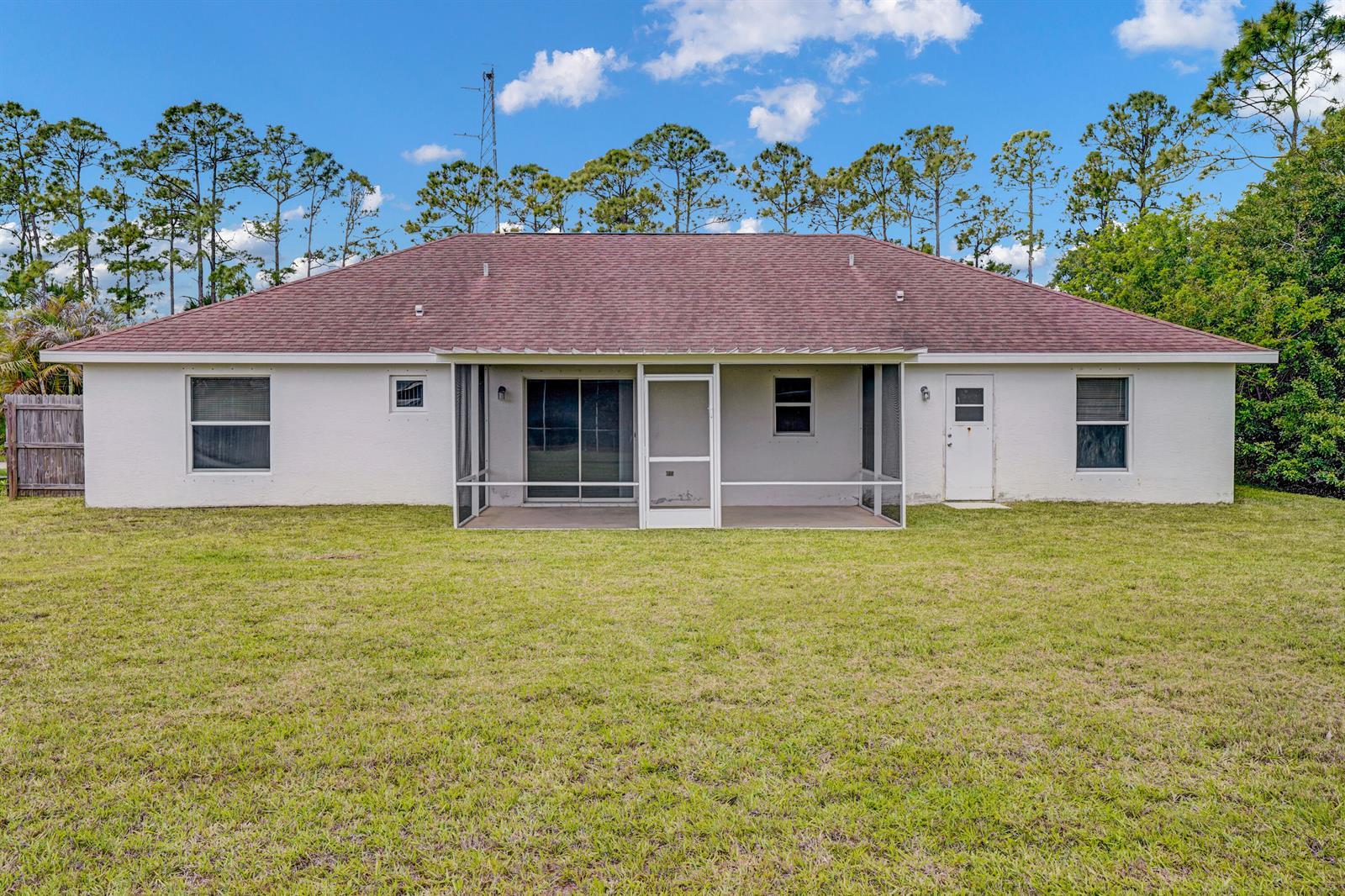 2125 SW Salvatierra Boulevard, Port St. Lucie FL 34987 photo 5
