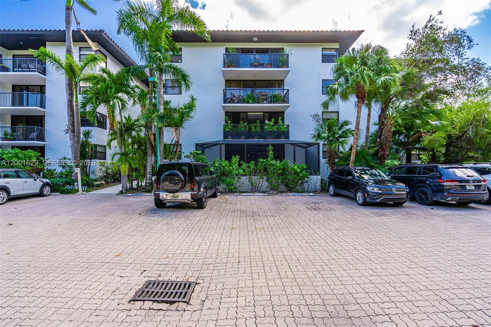 55 Ocean Lane Dr # 1028, Key Biscayne FL 33149