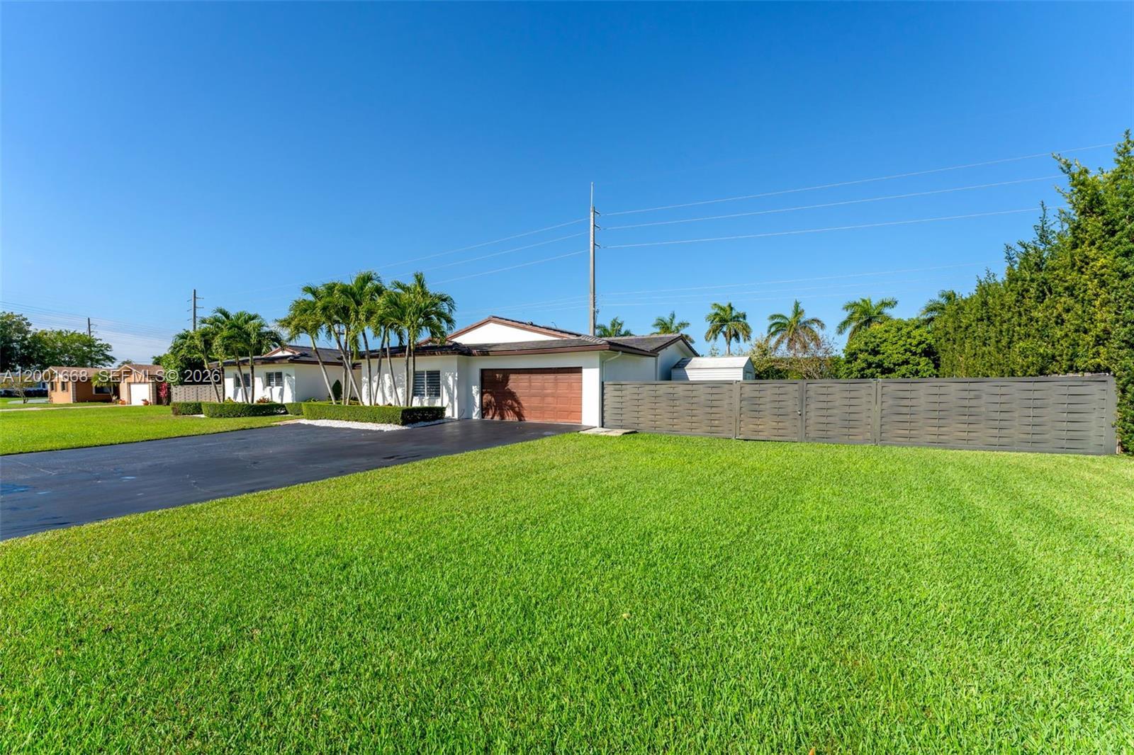 12904 SW 116th Ct, Miami FL 33176 photo 2