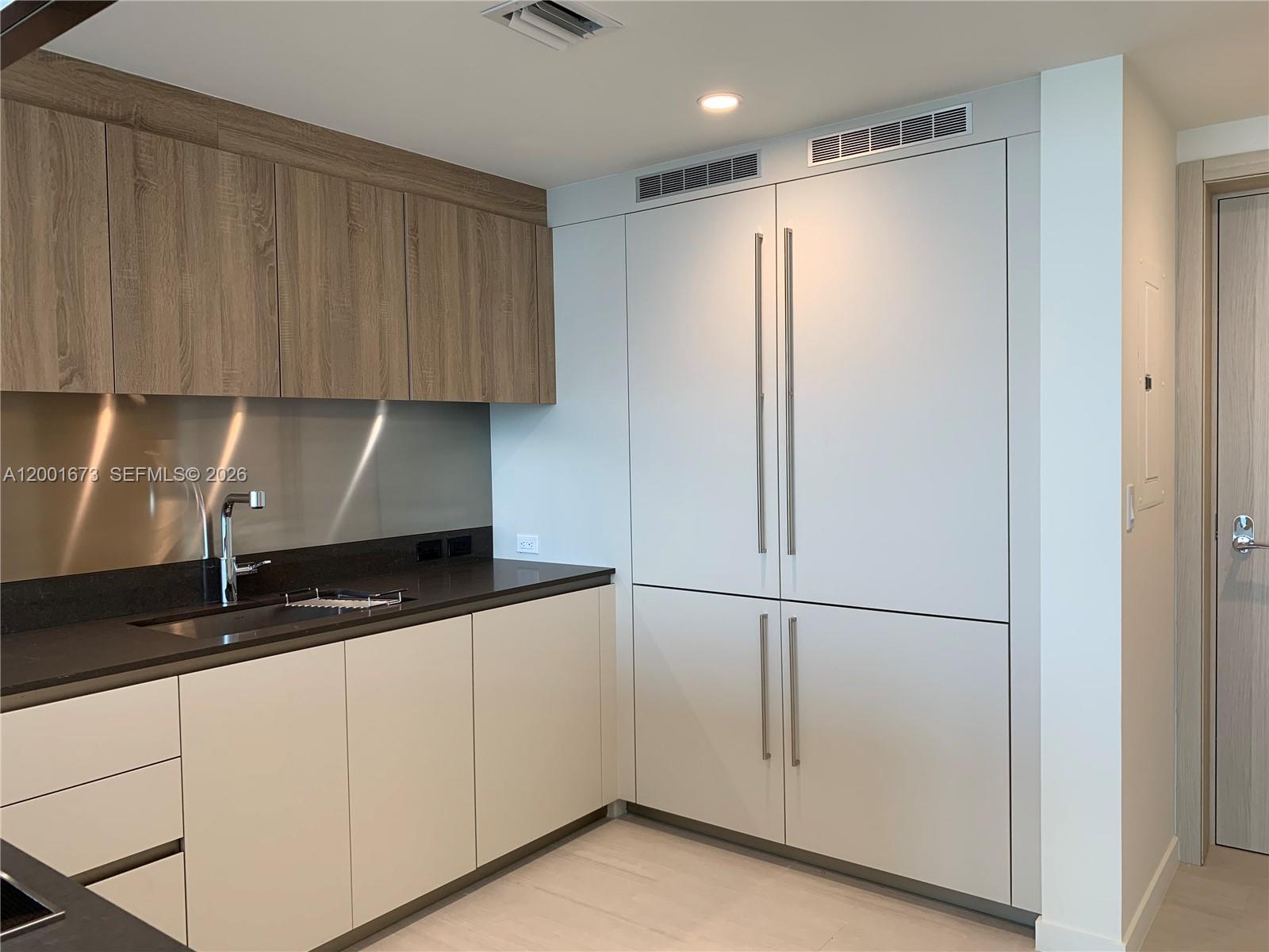 1000 Brickell Plz # 3904, Miami FL 33131 photo 5