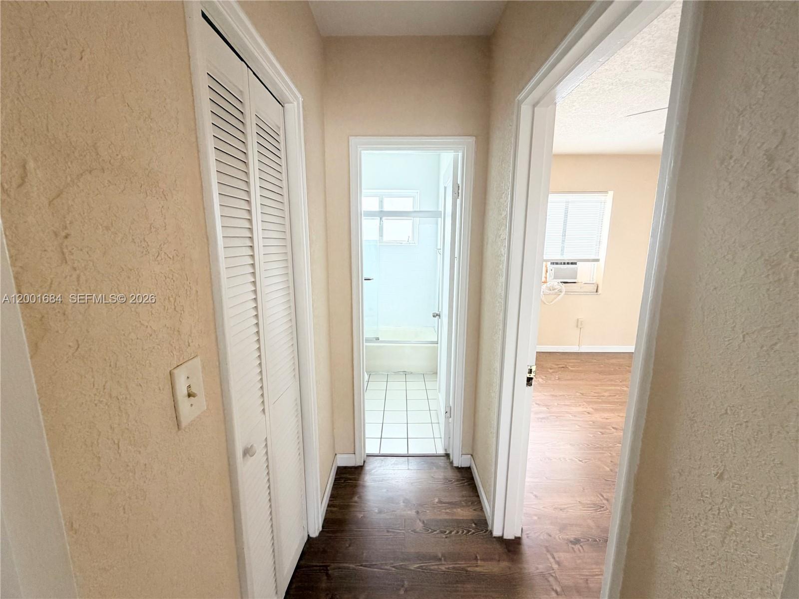 620 84th St # 25, Miami Beach FL 33141 photo 4