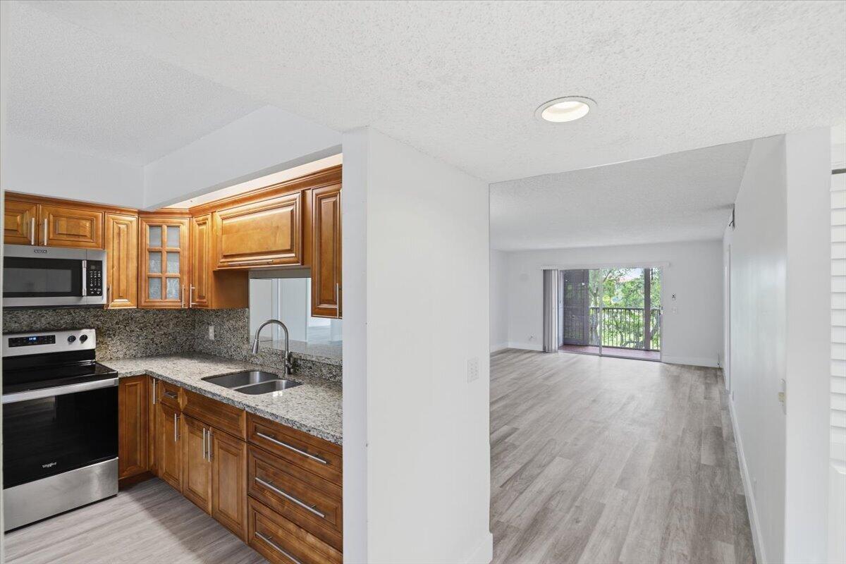 700 SW 128th Avenue # 310c, Pembroke Pines FL 33027 photo 4
